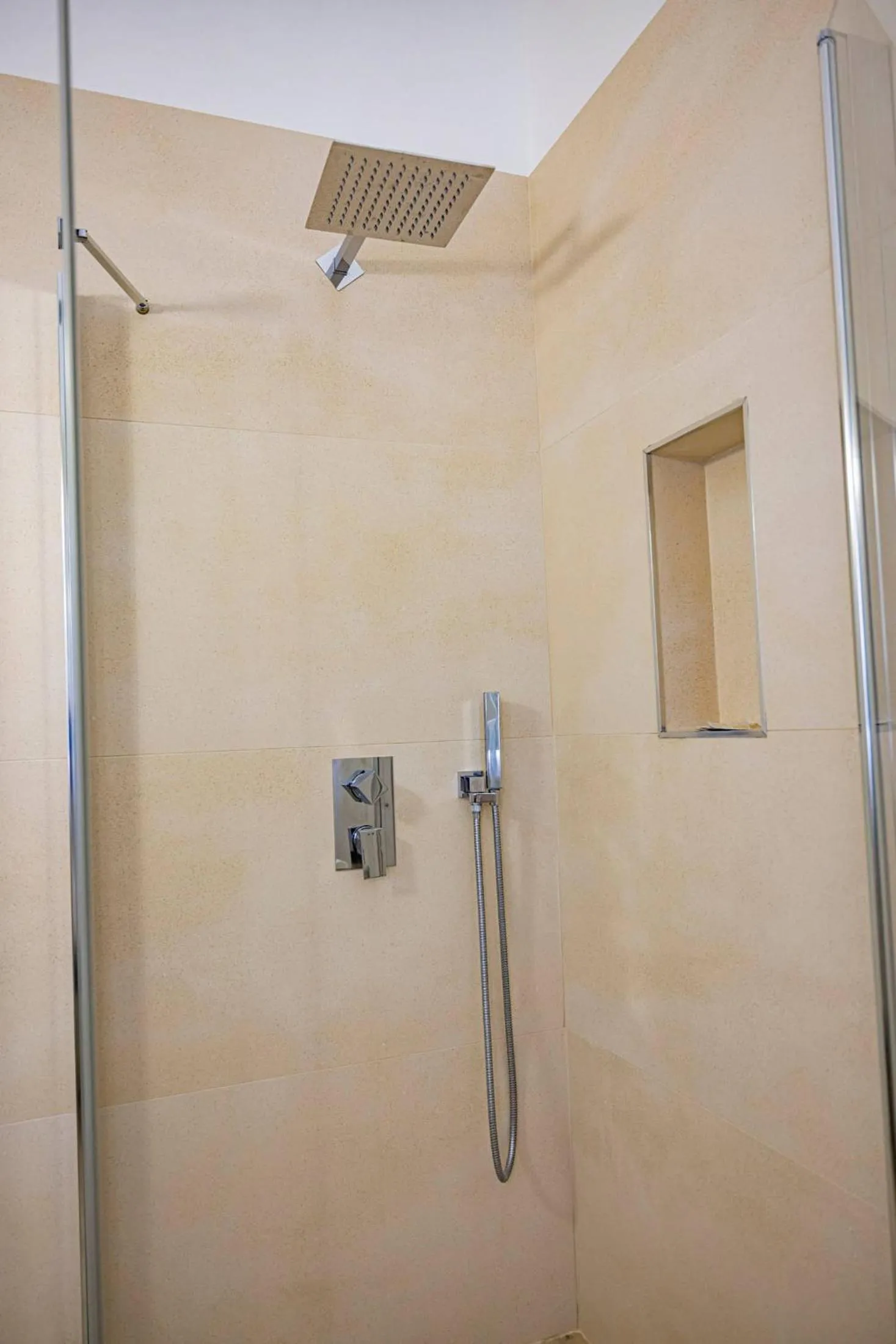 Shower in Agriturismo Le Tagliate