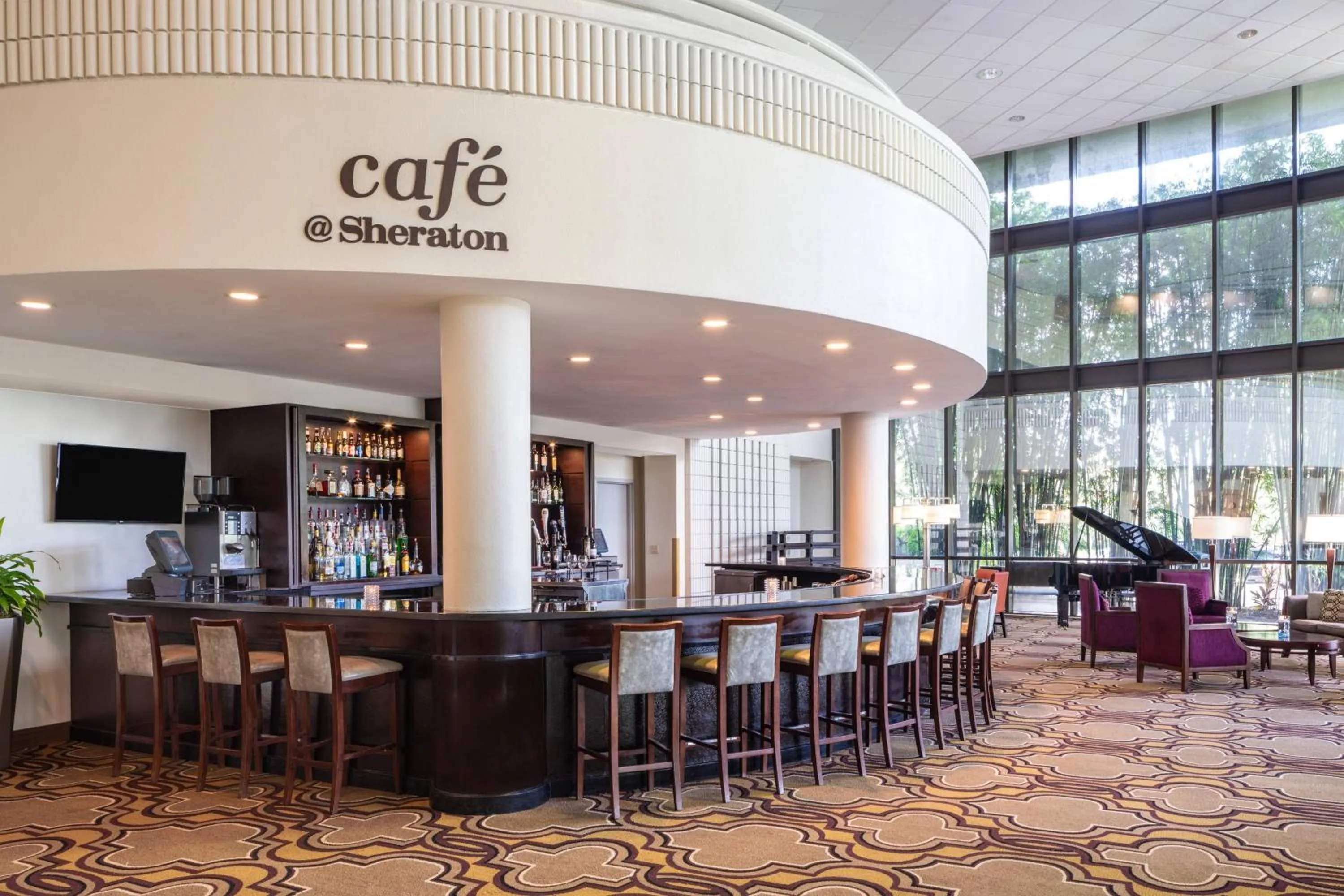 Restaurant/places to eat in Sheraton Tampa Brandon Hotel