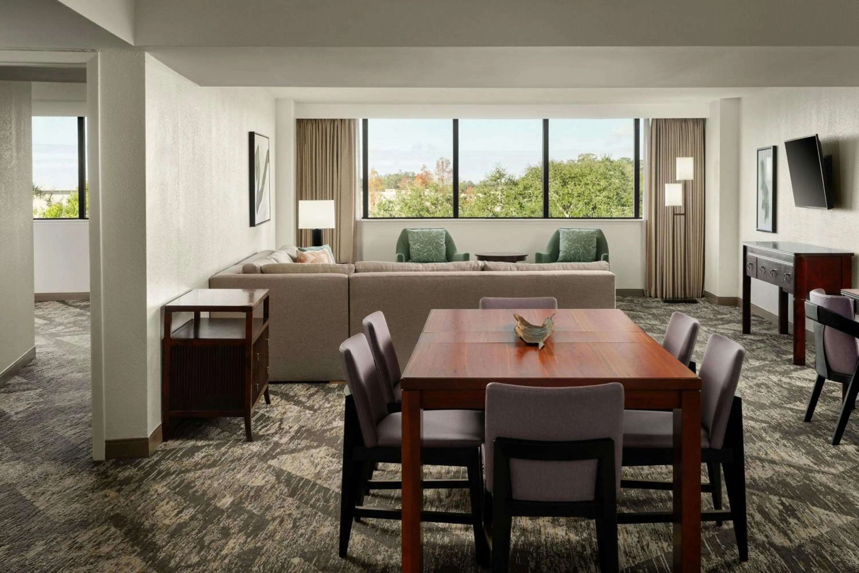 Bedroom in Sheraton Tampa Brandon Hotel