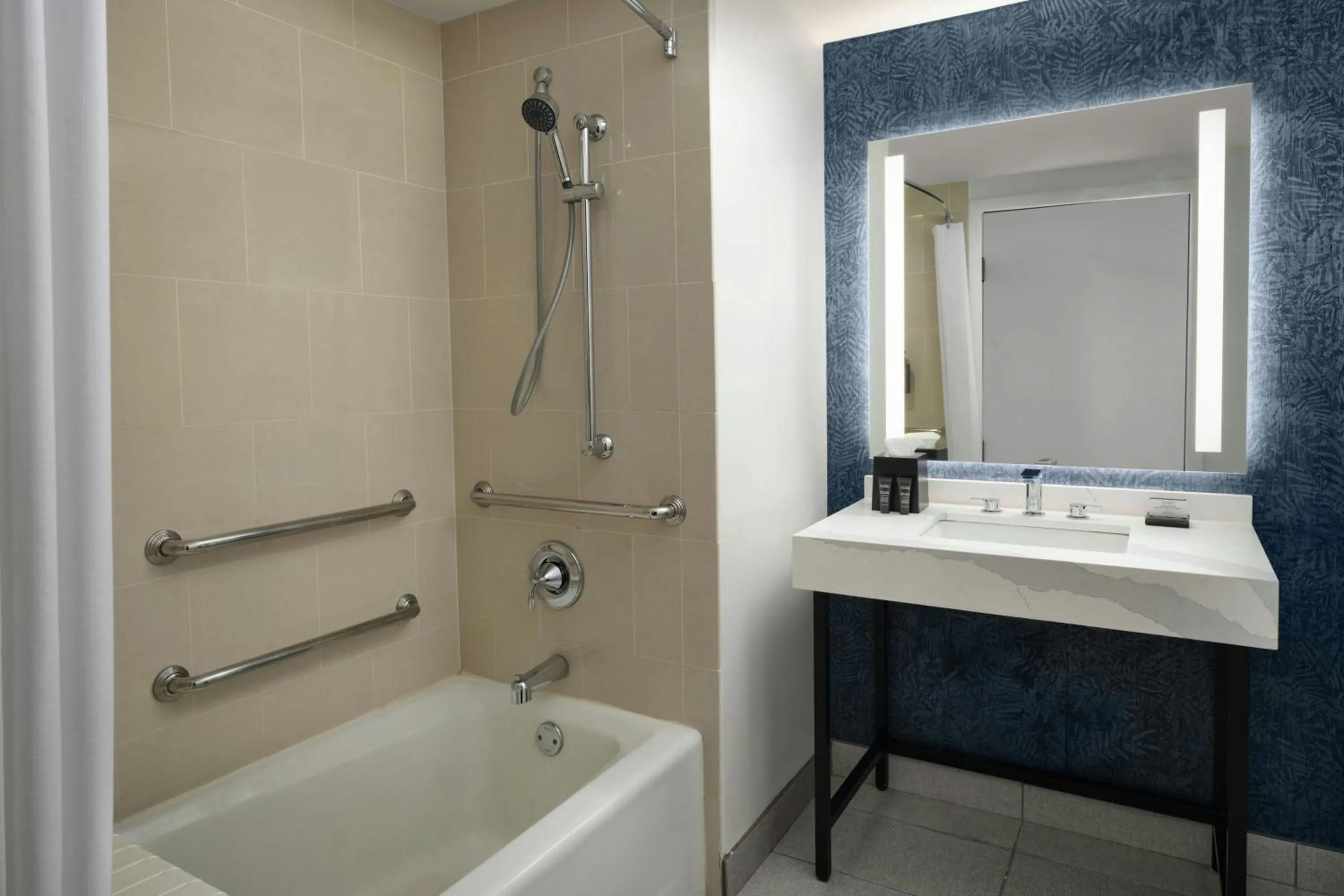 Photo of the whole room in Sheraton Tampa Brandon Hotel