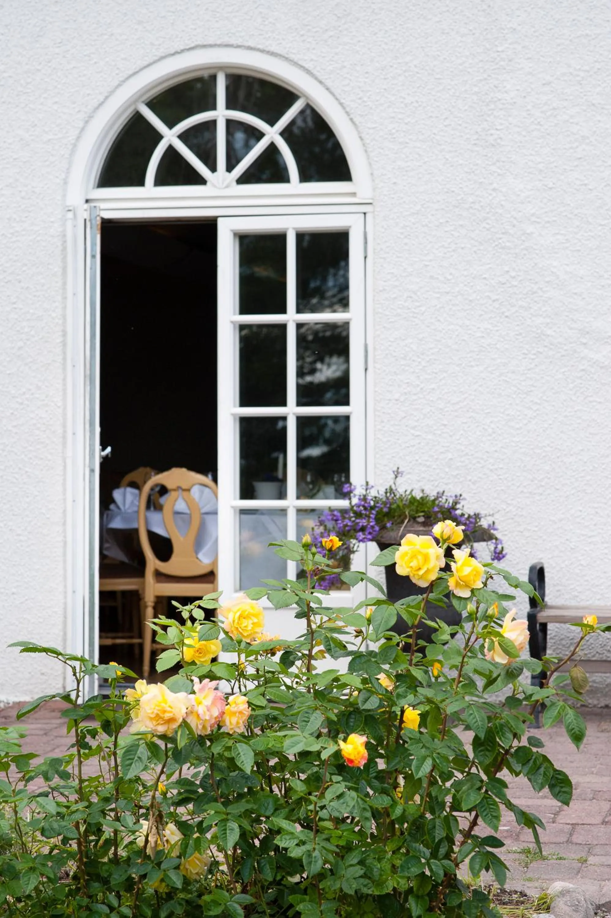 Facade/entrance in Blommenhof Hotel