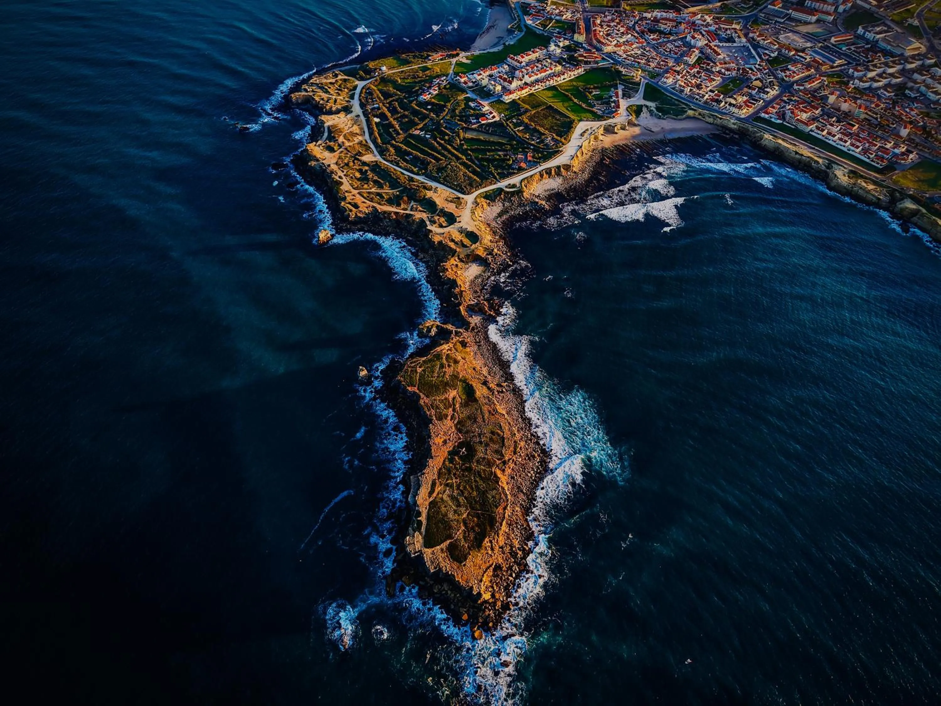 Bird's eye view in Sea Garden Peniche
