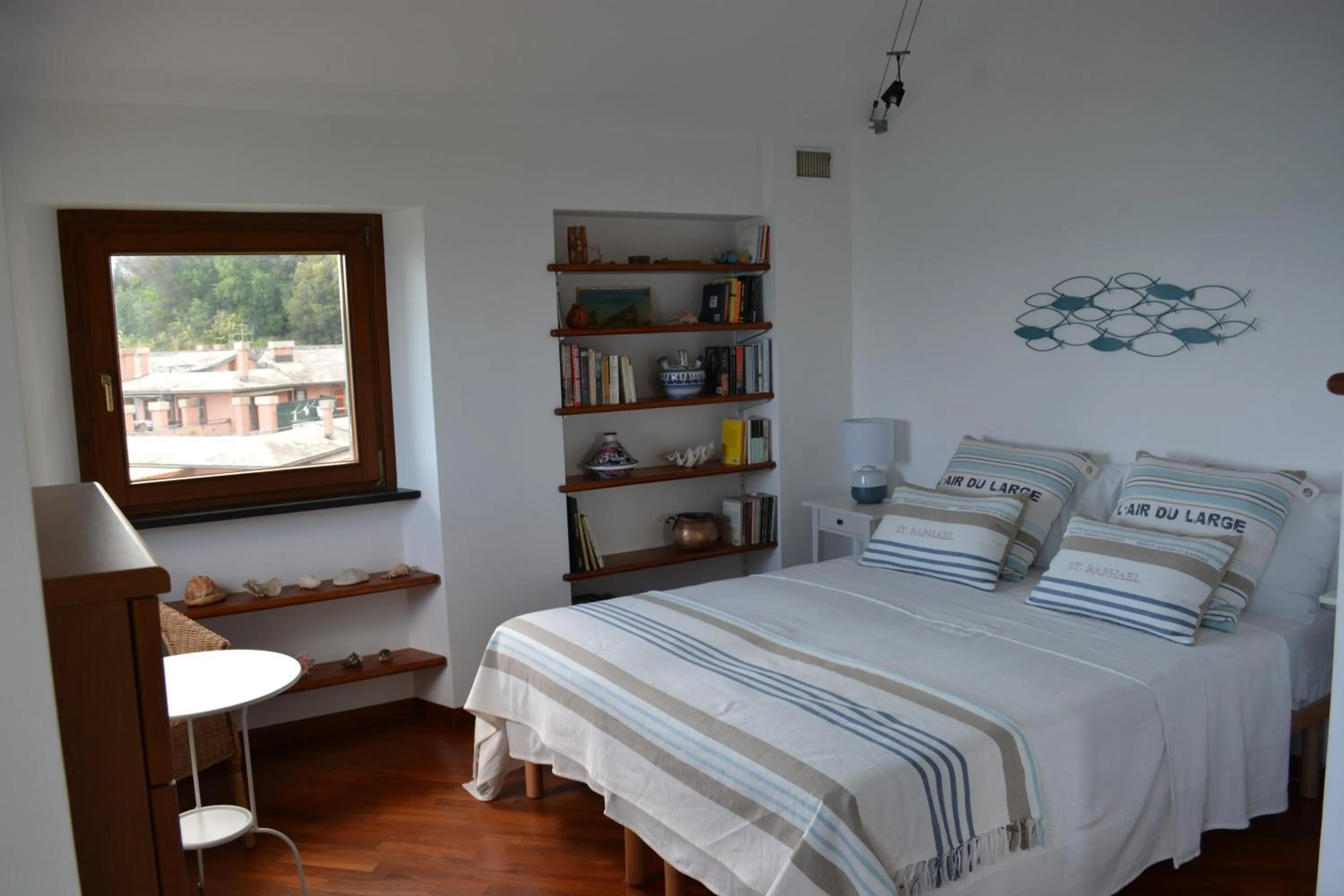 Photo of the whole room, Bed in Ca da Muntà bed and breakfast