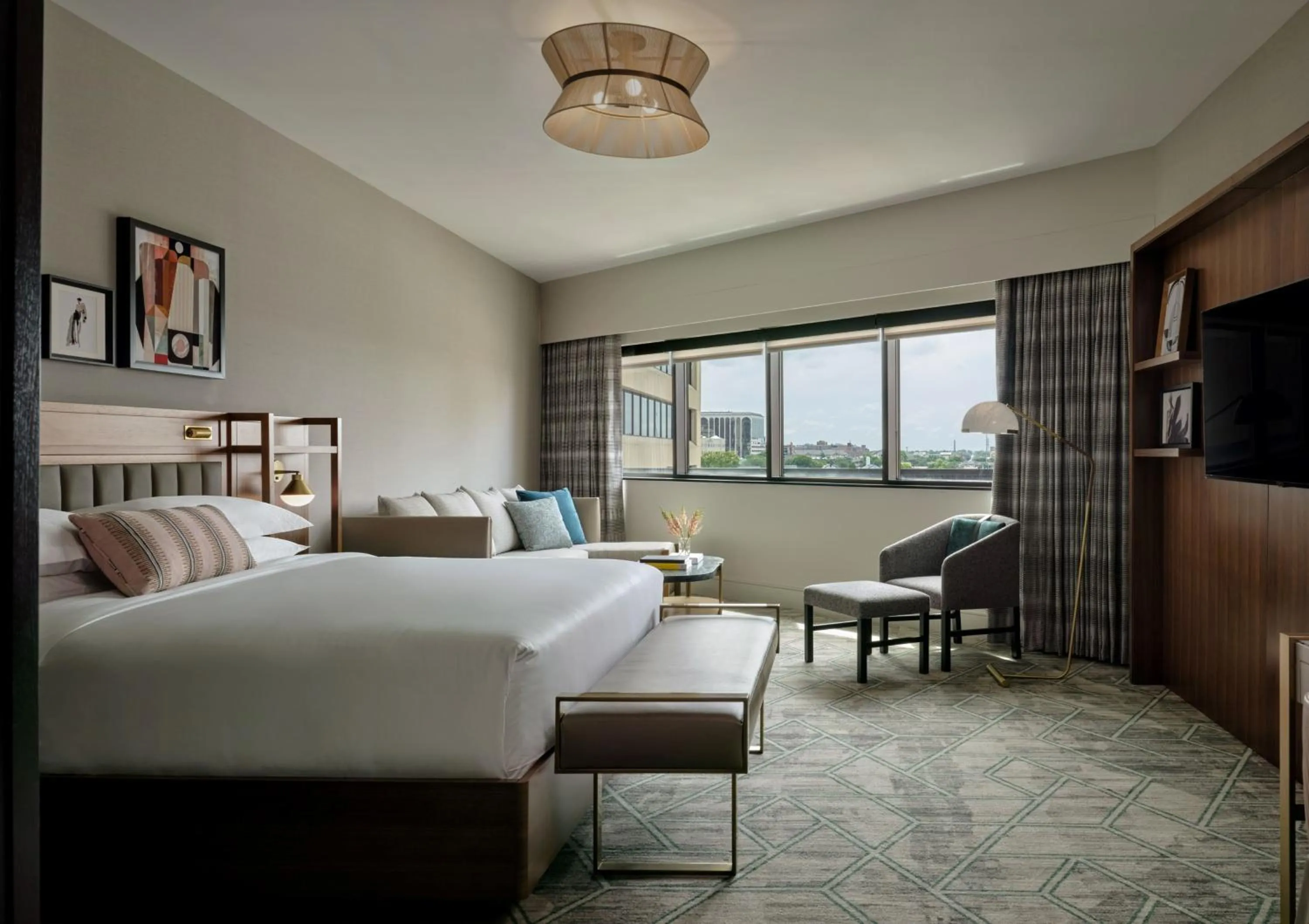 Photo of the whole room, Bed in InterContinental San Antonio Riverwalk by IHG