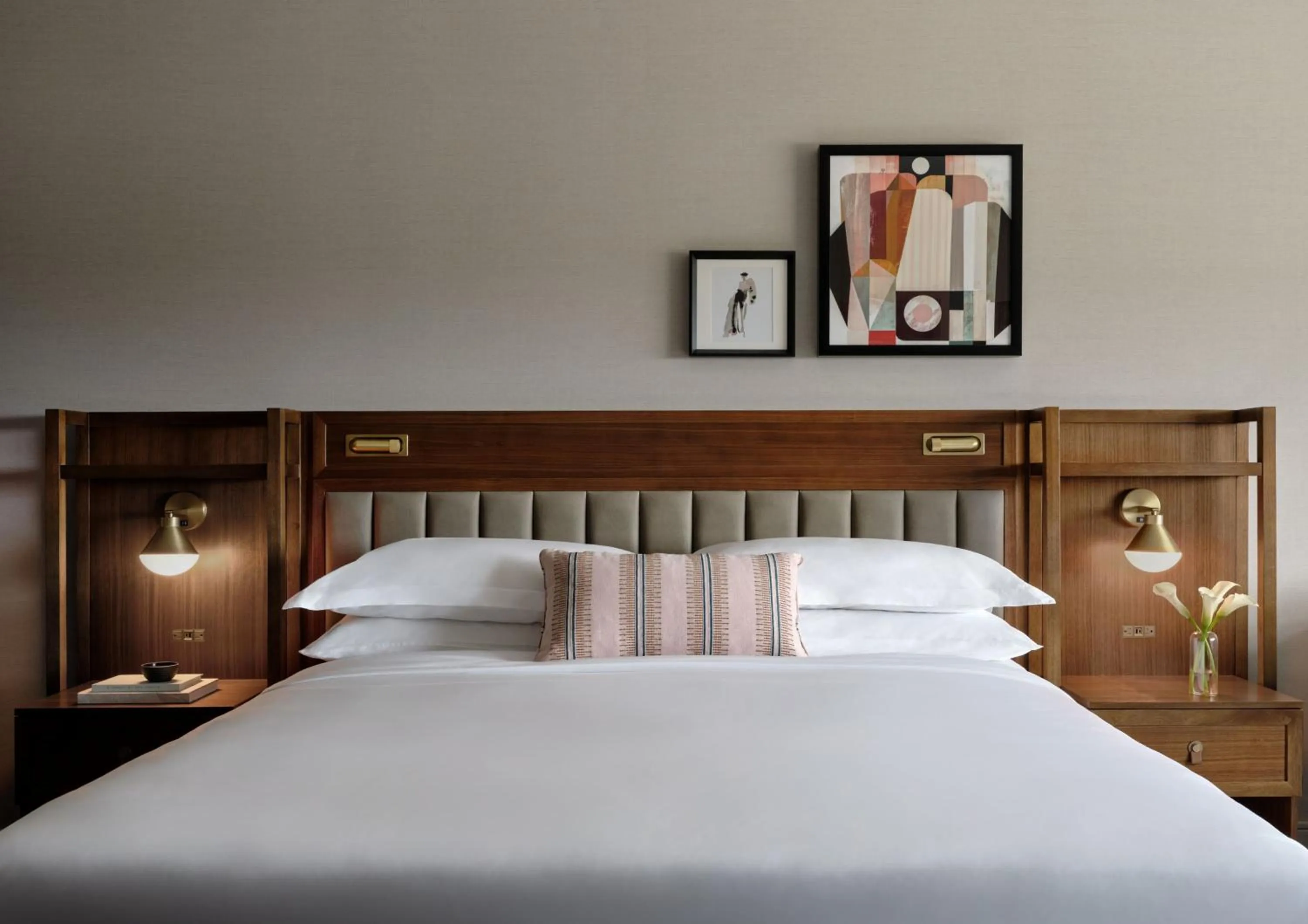 Photo of the whole room, Bed in InterContinental San Antonio Riverwalk by IHG