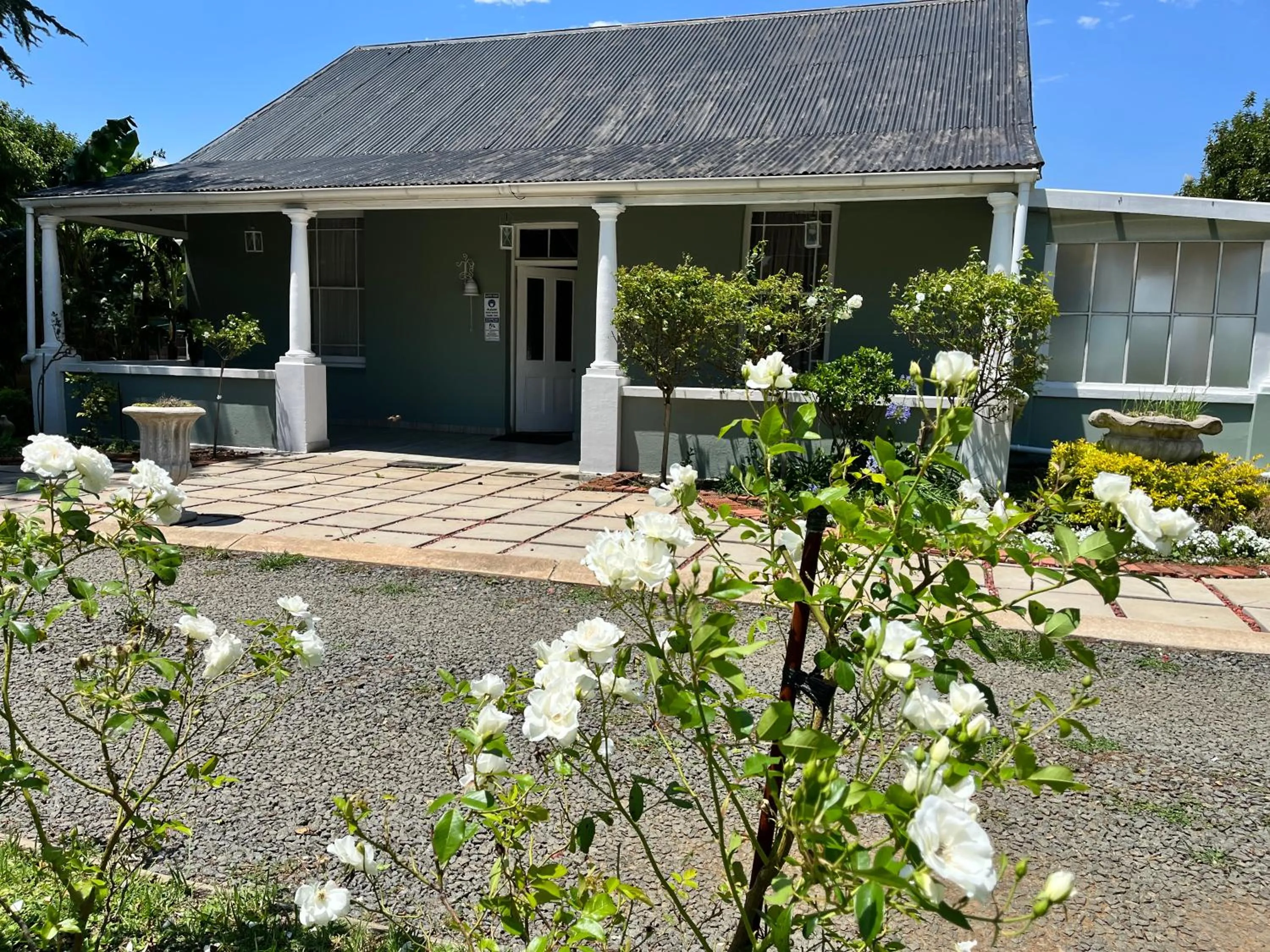 Facade/entrance in khaya4u Guesthouse