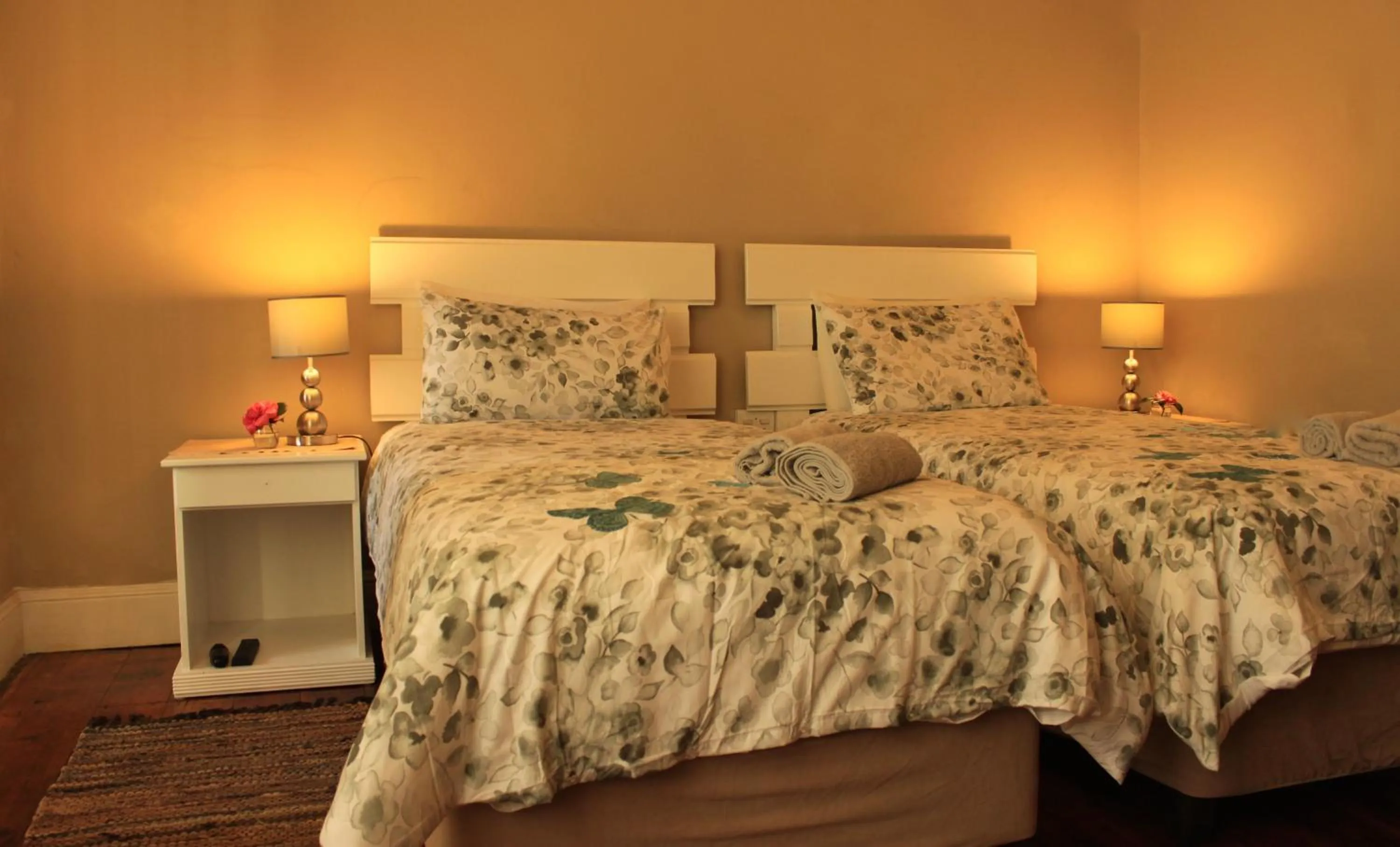 Photo of the whole room, Bed in khaya4u Guesthouse