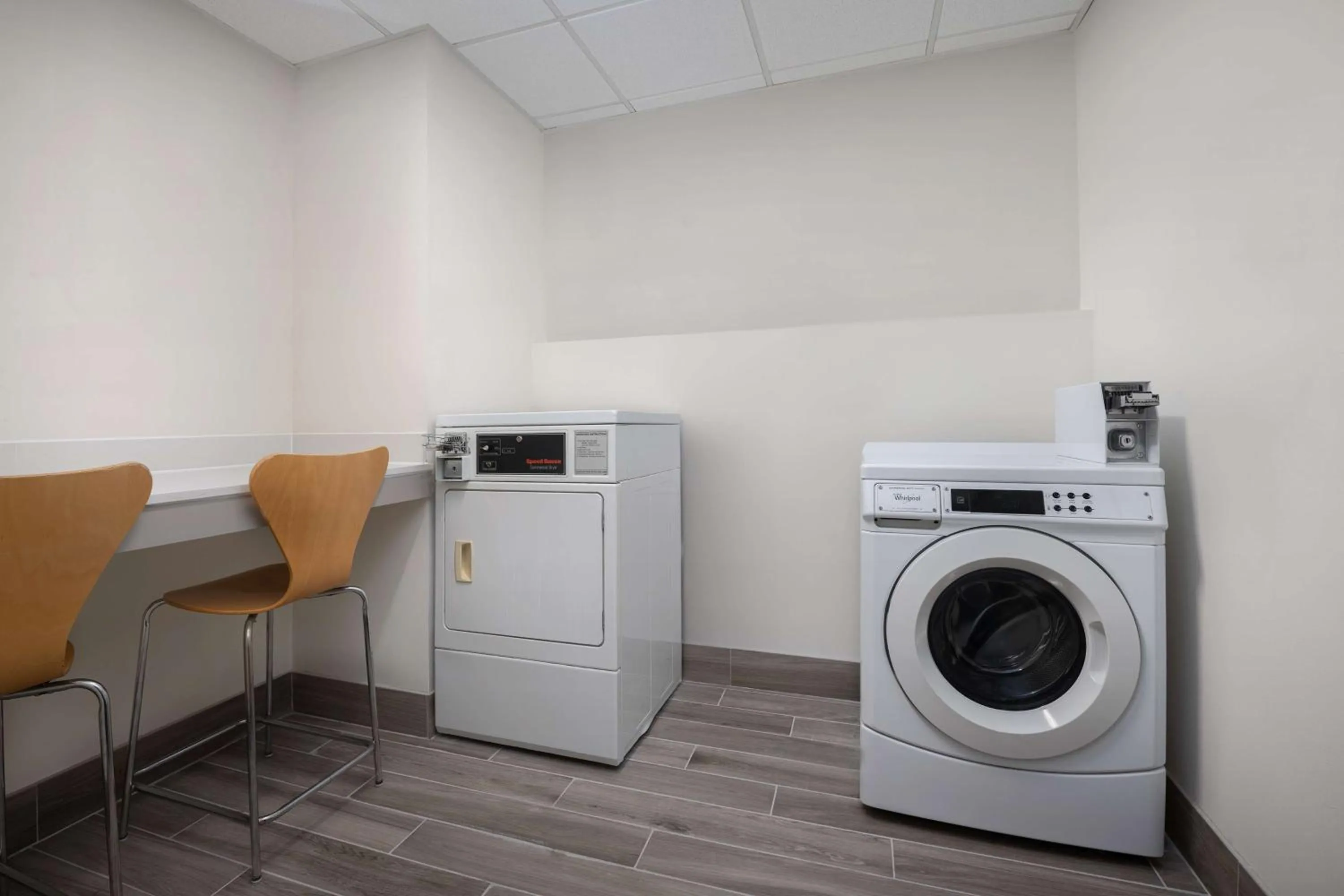 washing machine in Hilton Garden Inn Wilkes-Barre