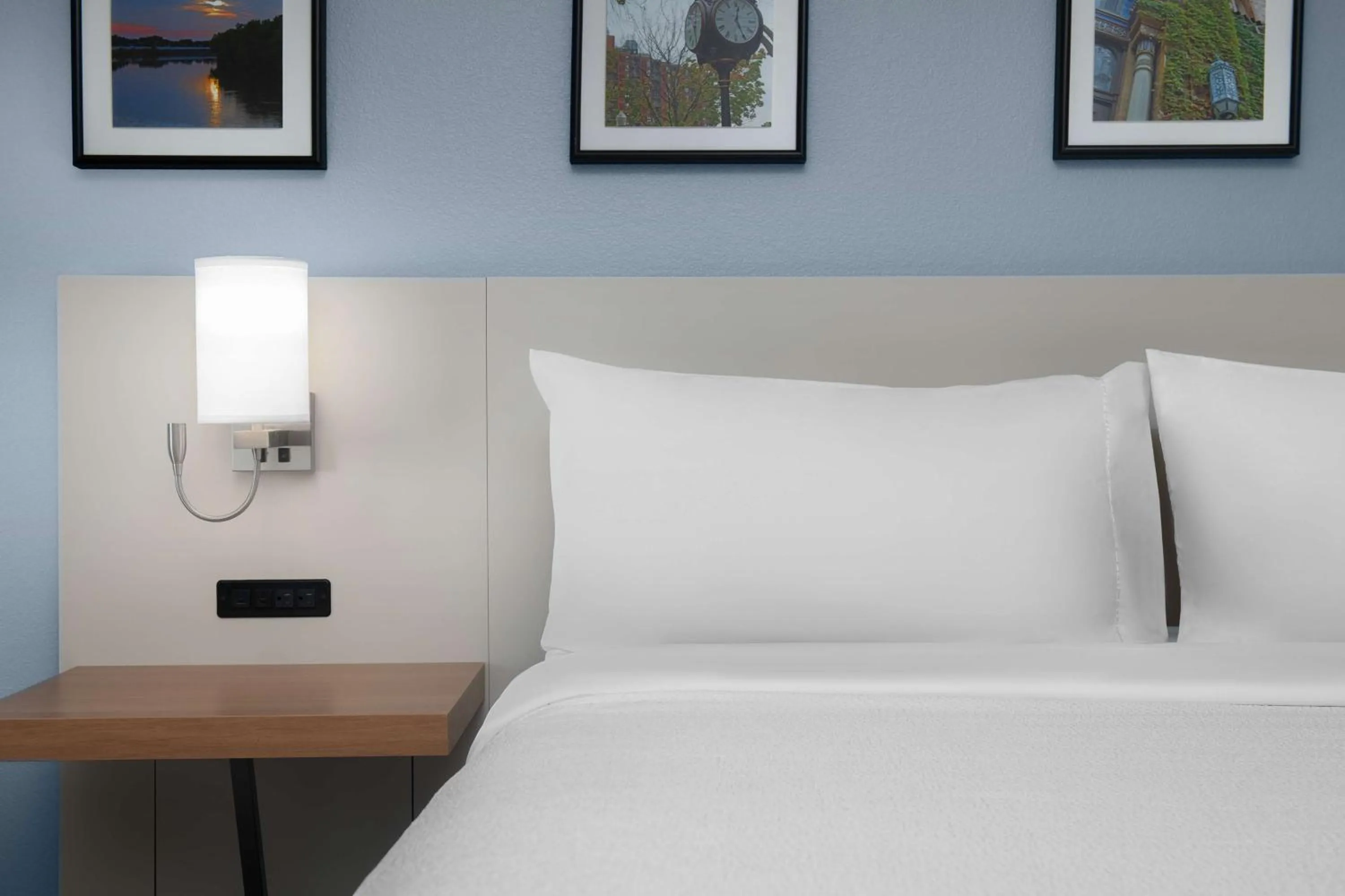 Bed in Hilton Garden Inn Wilkes-Barre