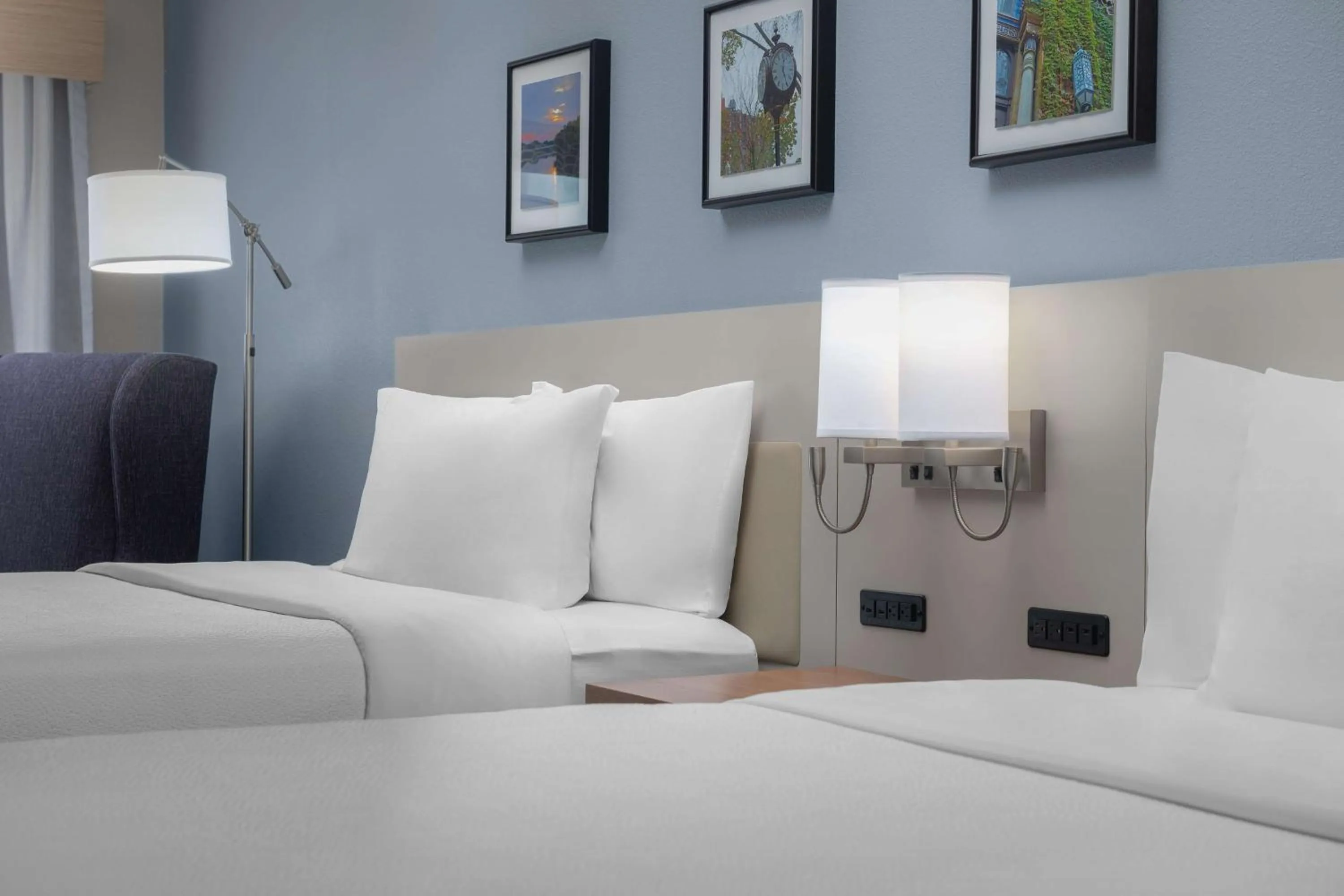 Bed in Hilton Garden Inn Wilkes-Barre