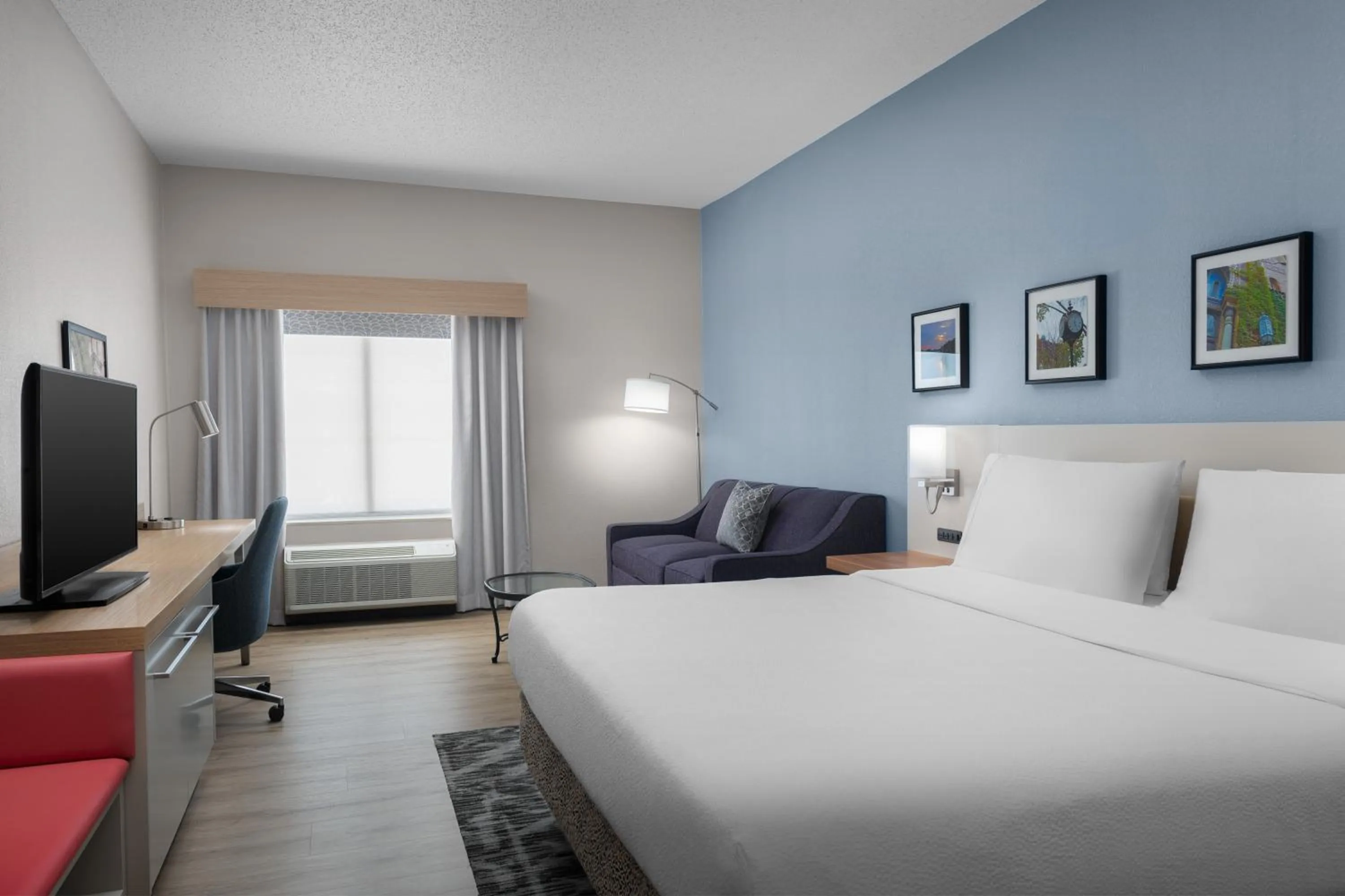 Bed in Hilton Garden Inn Wilkes-Barre