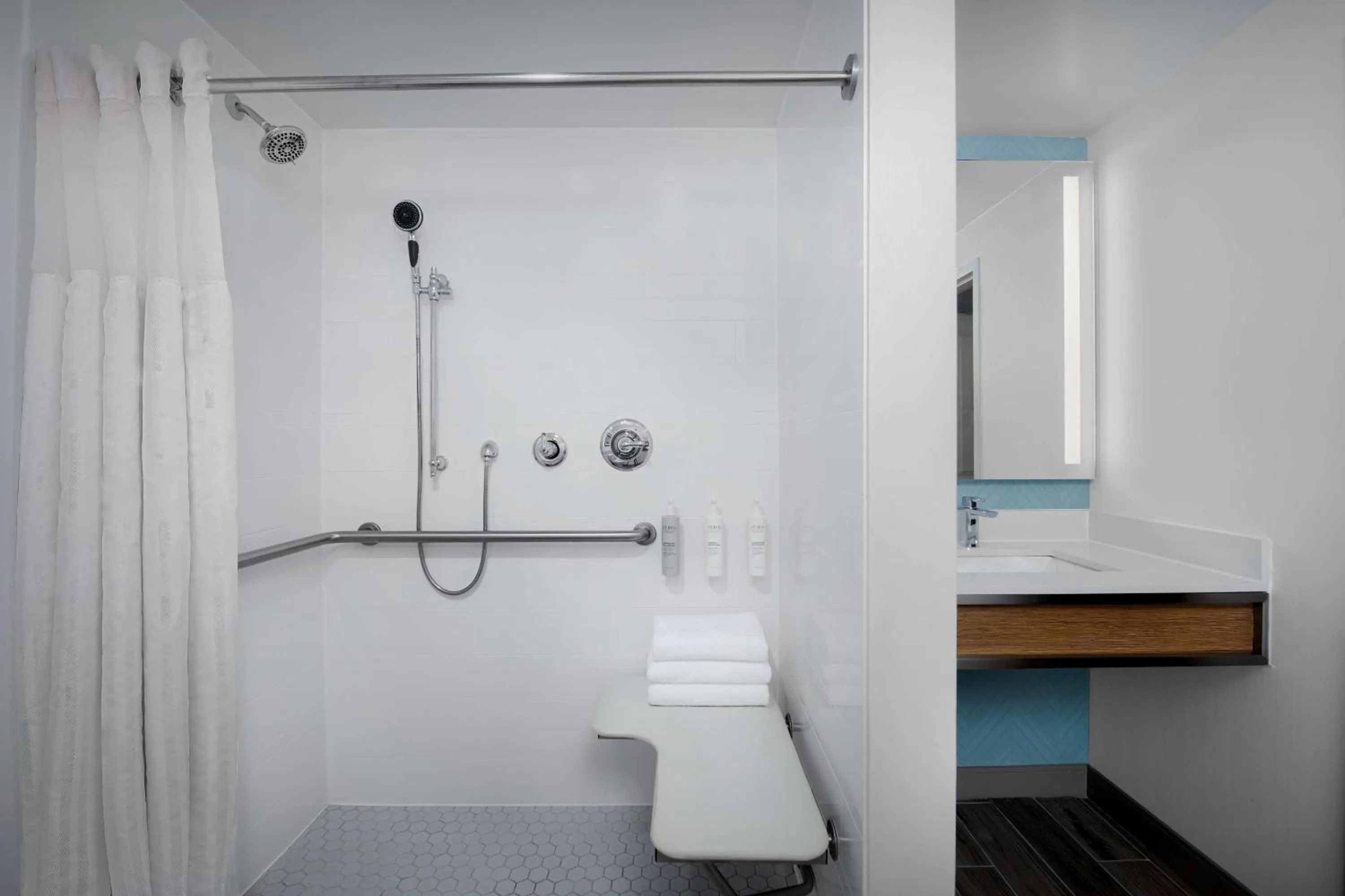 Bathroom in Hilton Garden Inn Wilkes-Barre