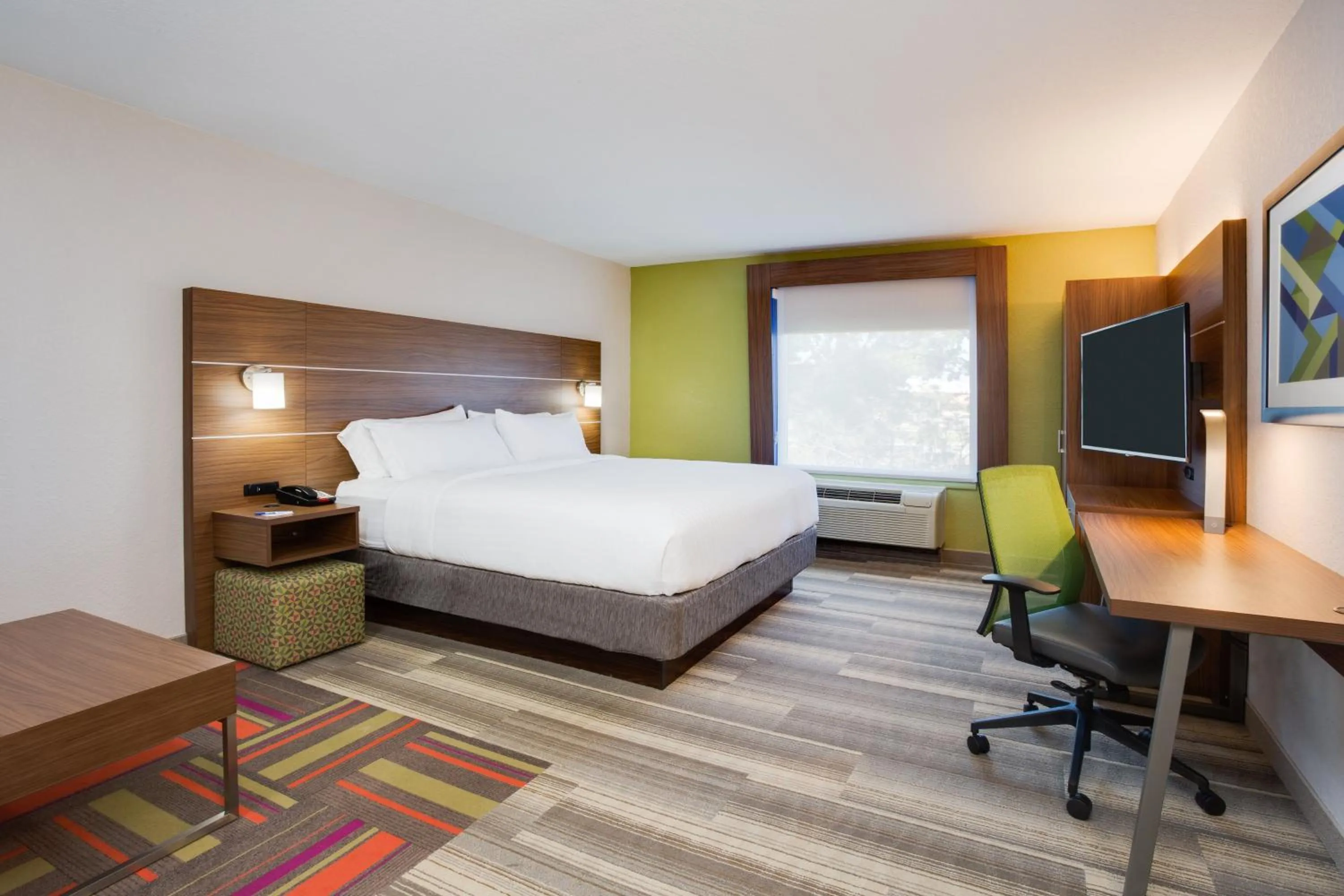 Photo of the whole room, Bed in Holiday Inn Express Hotel & Suites Tampa-Fairgrounds-Casino by IHG