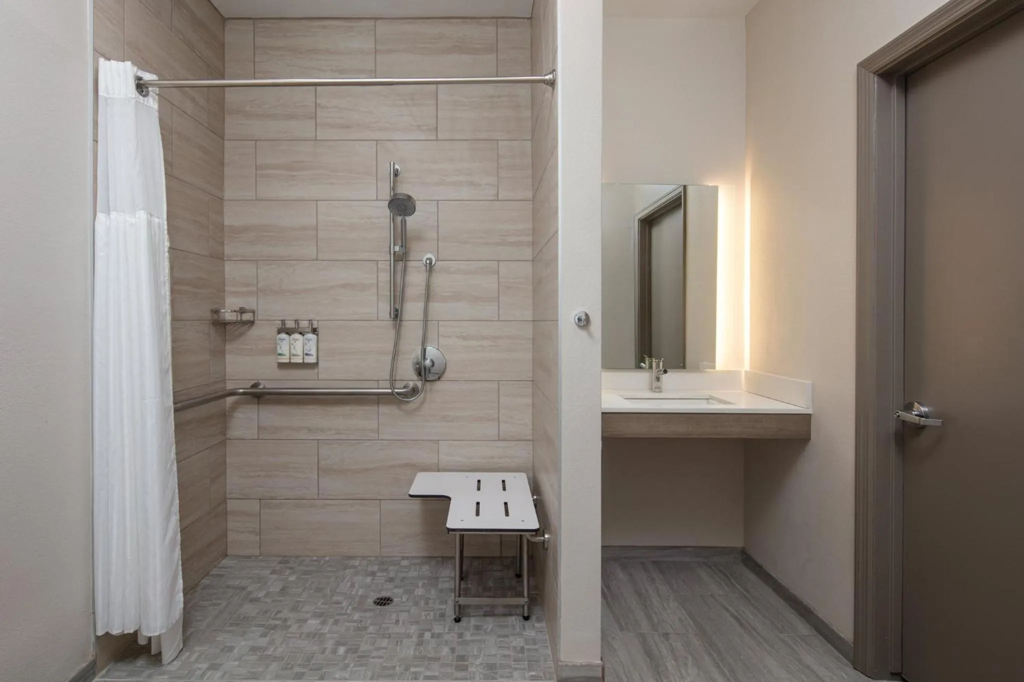 Photo of the whole room in Holiday Inn Express Hotel & Suites Ventura Harbor by IHG