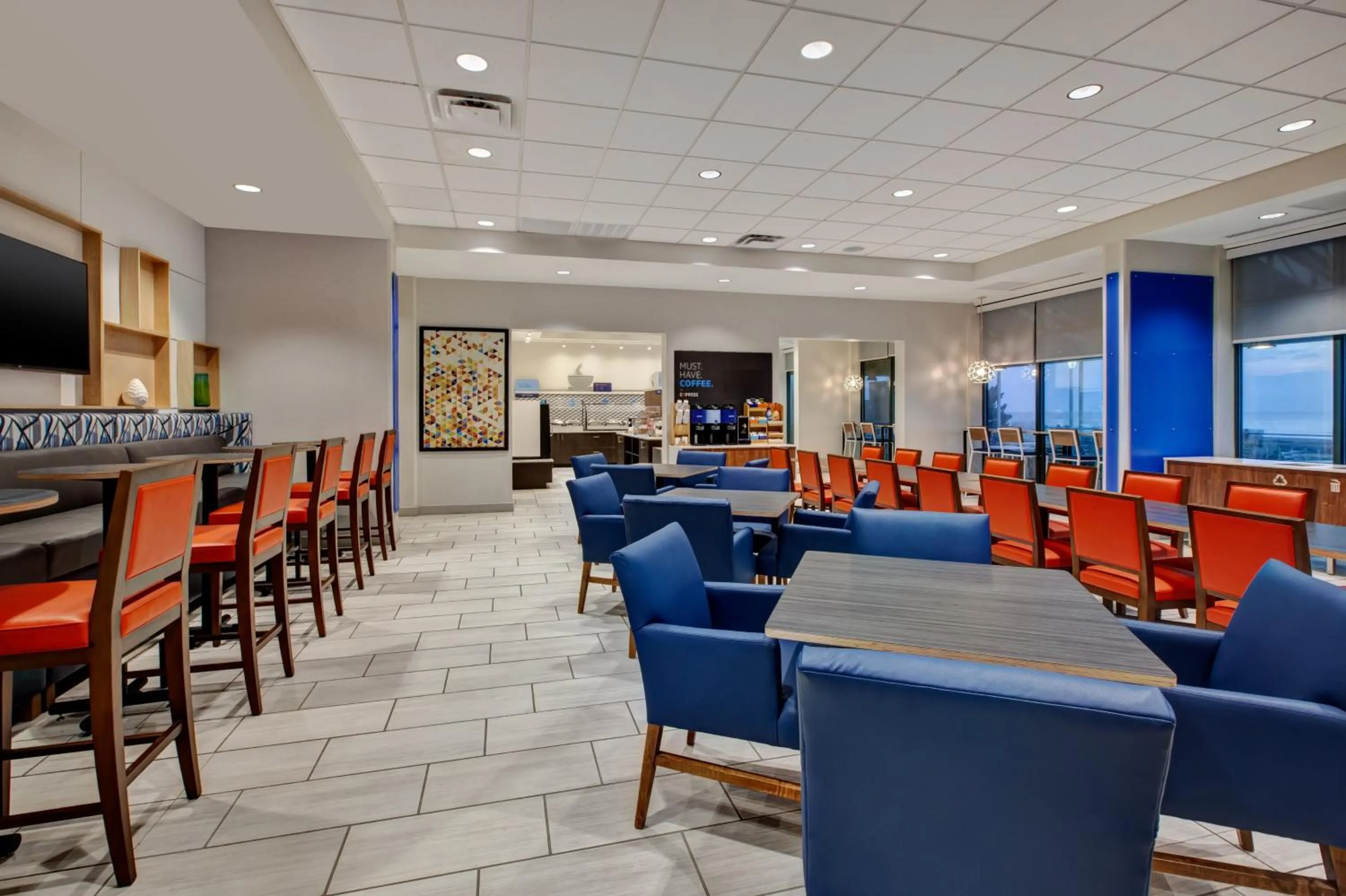 Breakfast in Holiday Inn Express & Suites VA Beach Oceanfront by IHG
