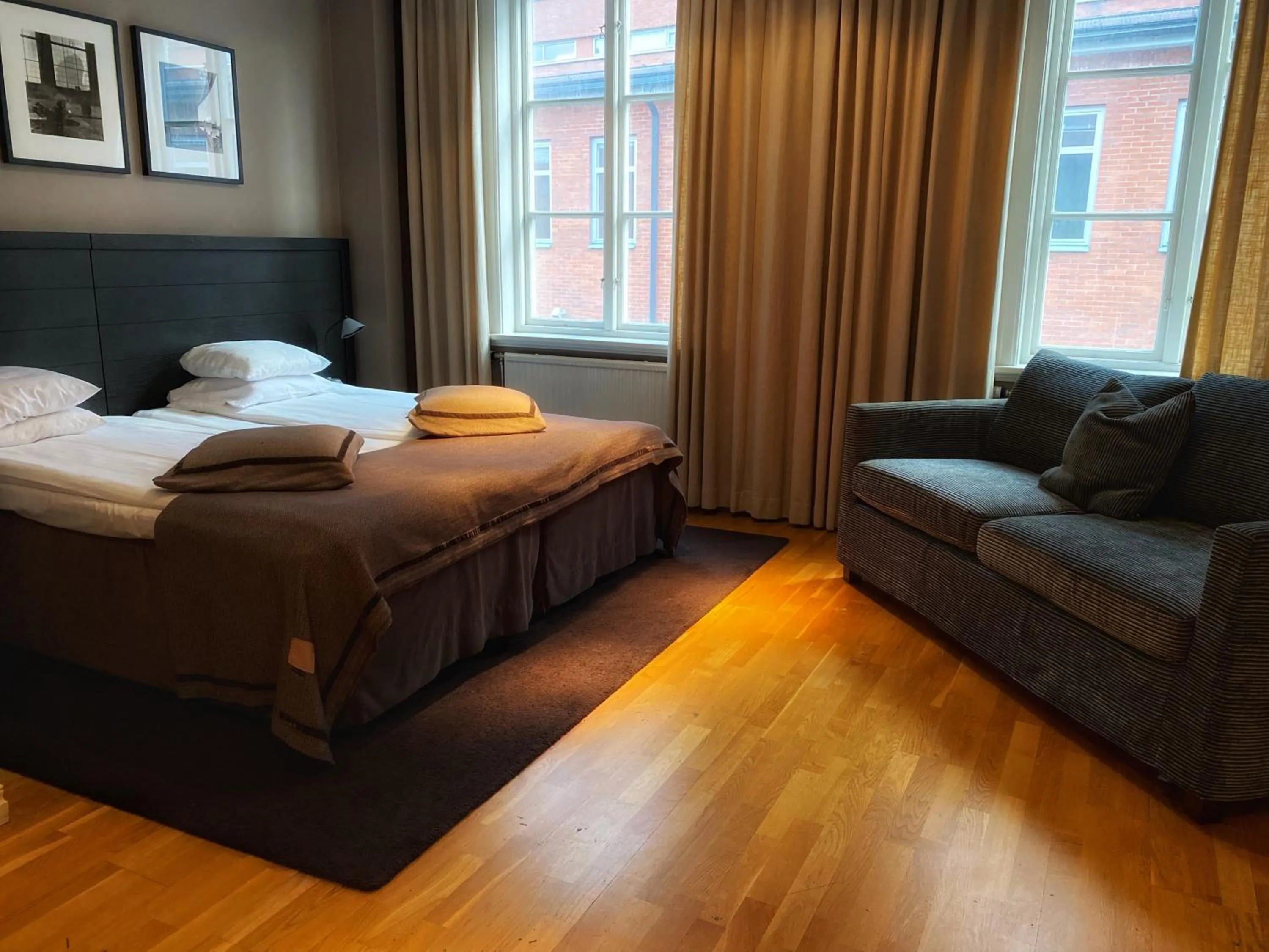 Photo of the whole room, Bed in Hotel Villan