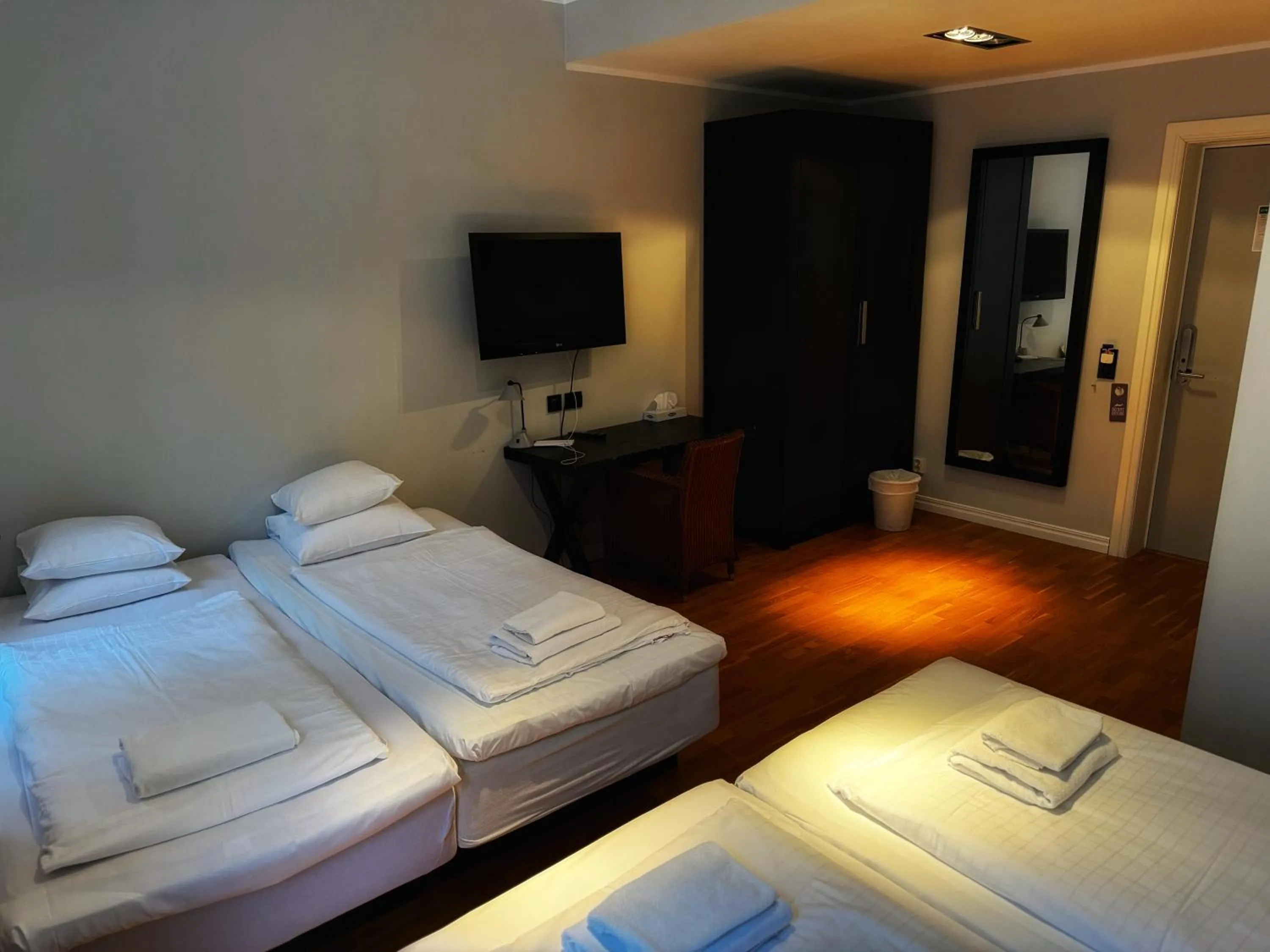 Bedroom, Bed in Hotel Villan