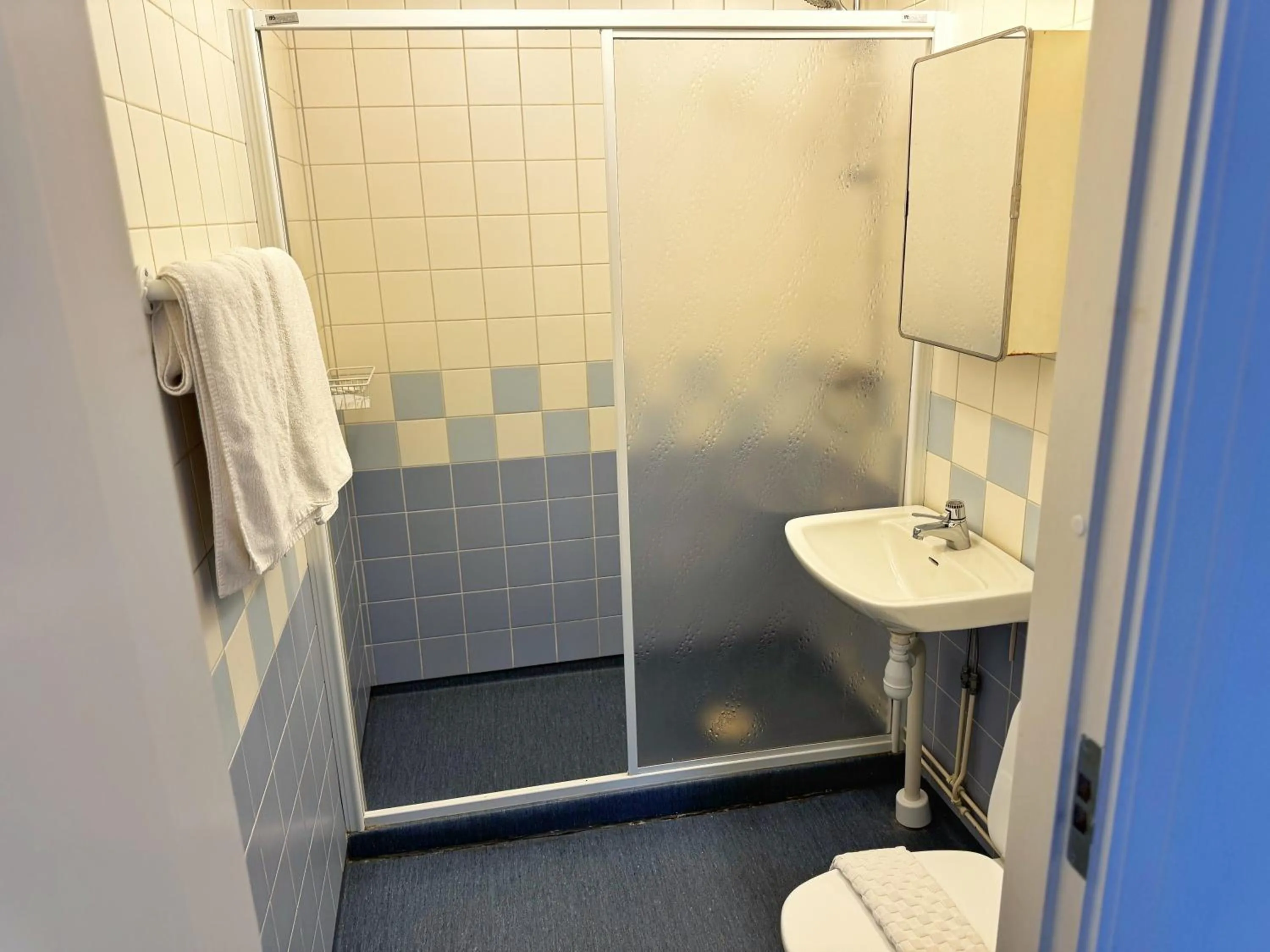 Bathroom in Hotel Villan