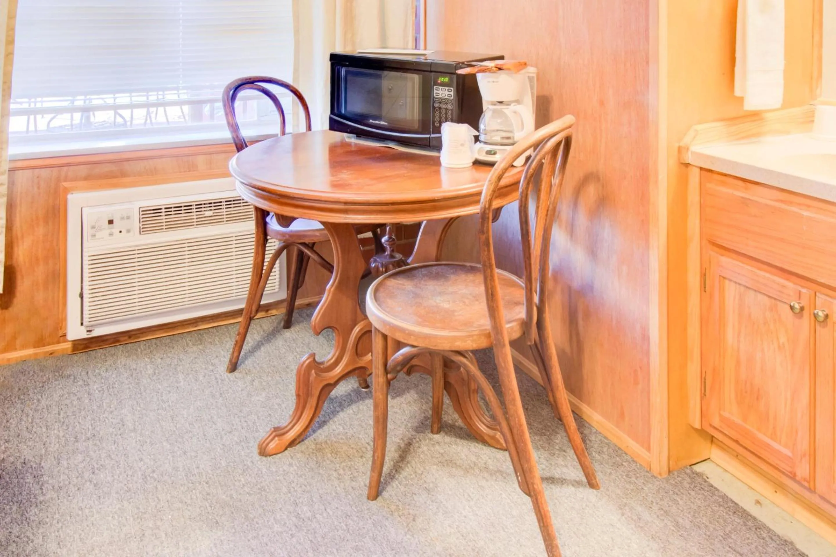 Bedroom in OYO Hotel Drumright I-44 OK