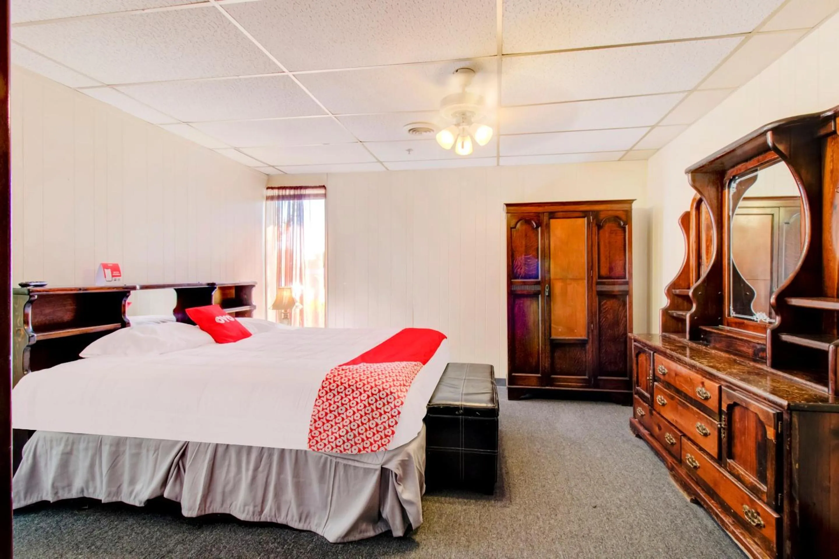 Bedroom in OYO Hotel Drumright I-44 OK