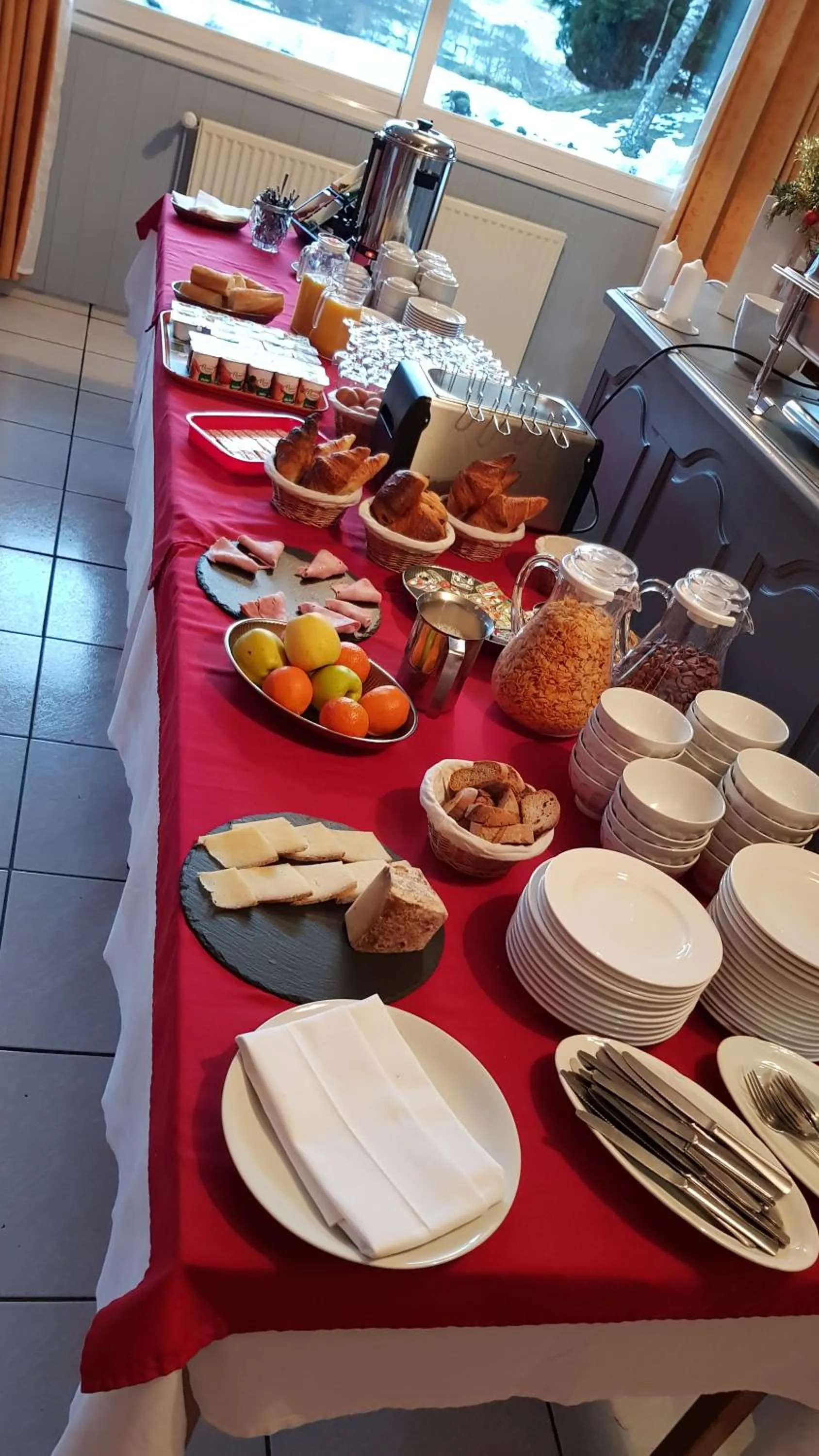 Breakfast in Le Brunet