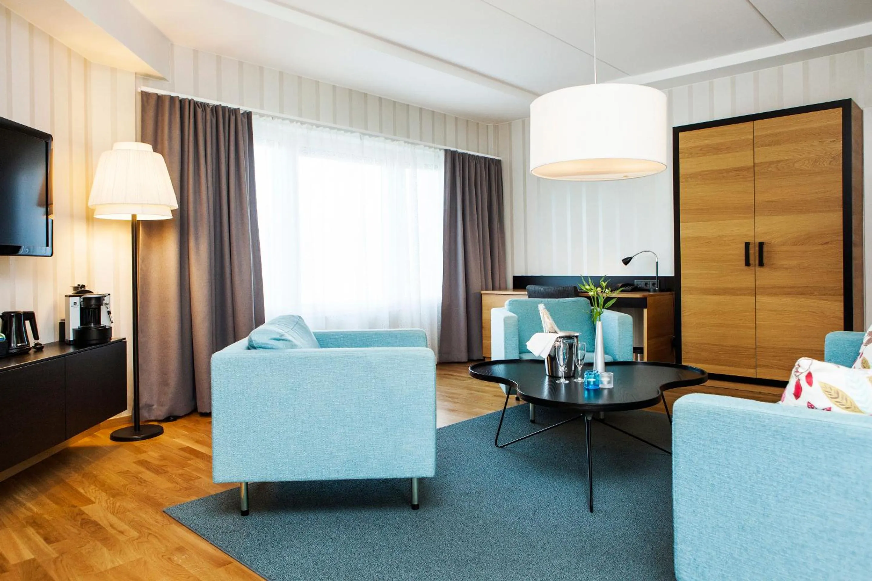 Living room in Elite Hotel Marina Plaza