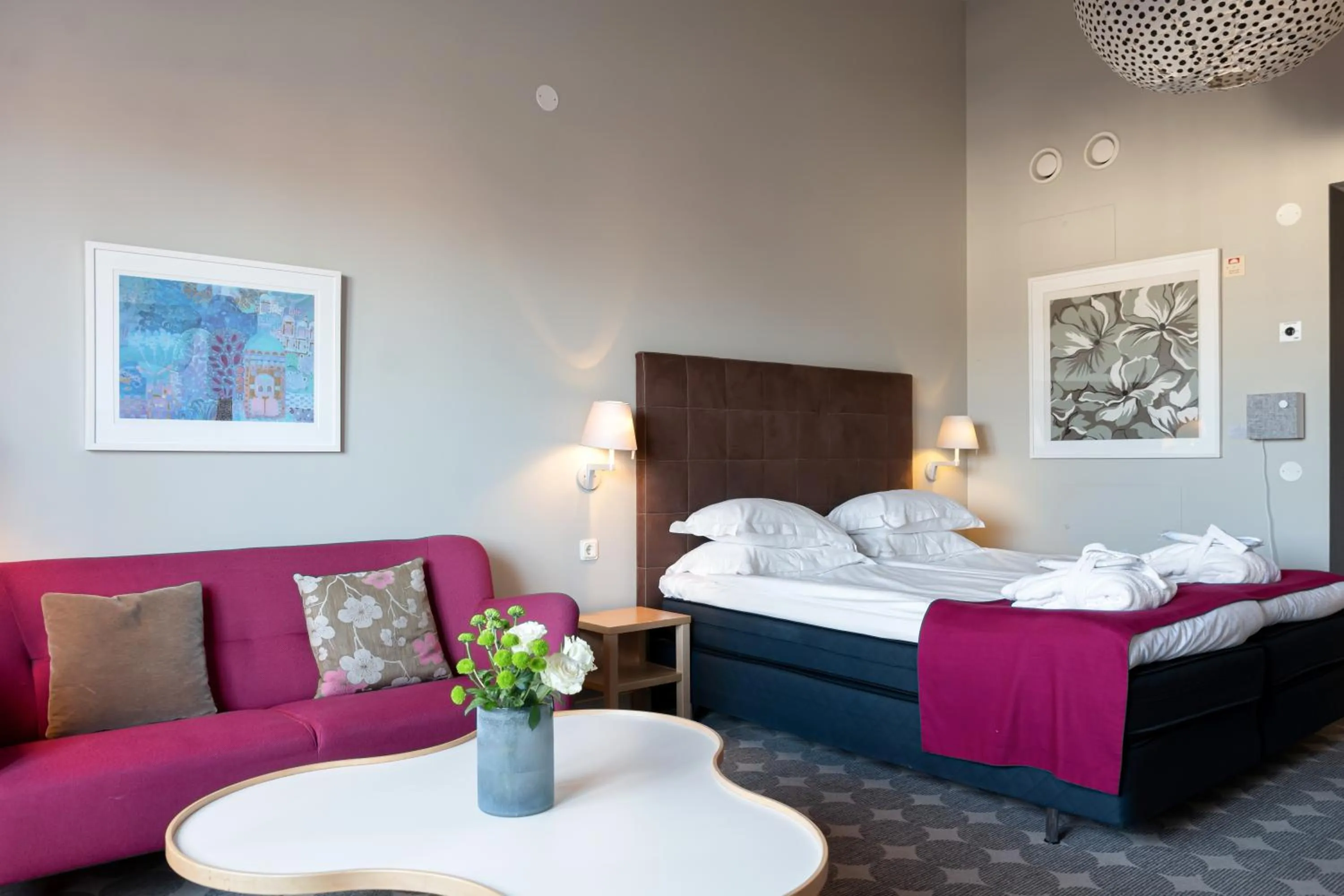 Photo of the whole room, Bed in Elite Hotel Marina Plaza