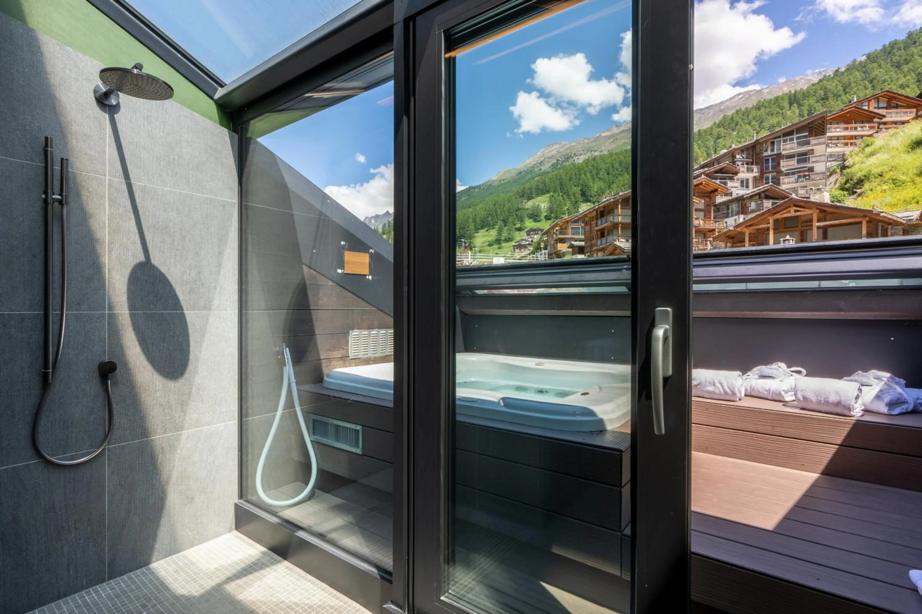 Shower in Hotel ZERMAMA Zermatt