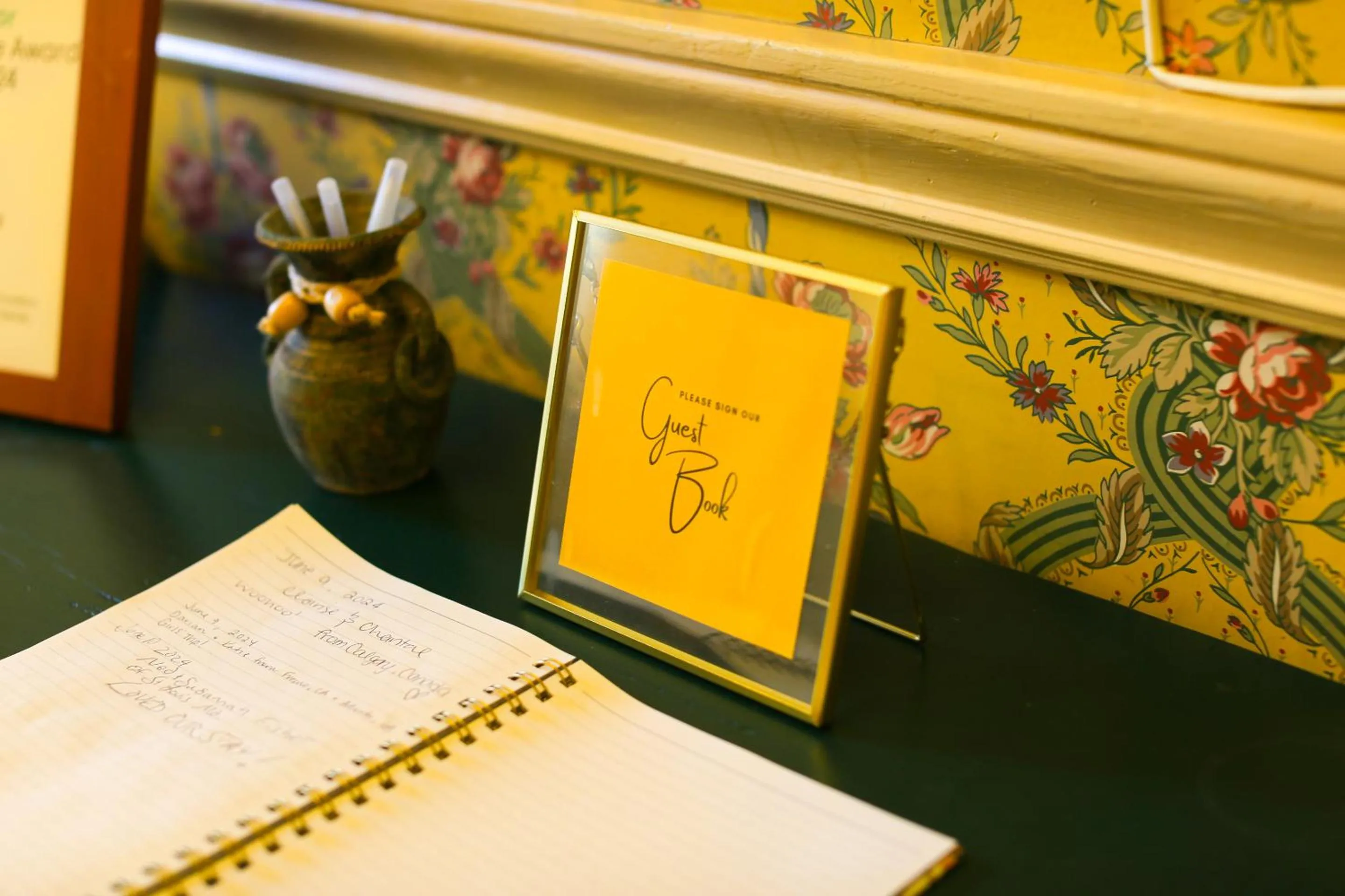 Decorative detail in Petite Auberge