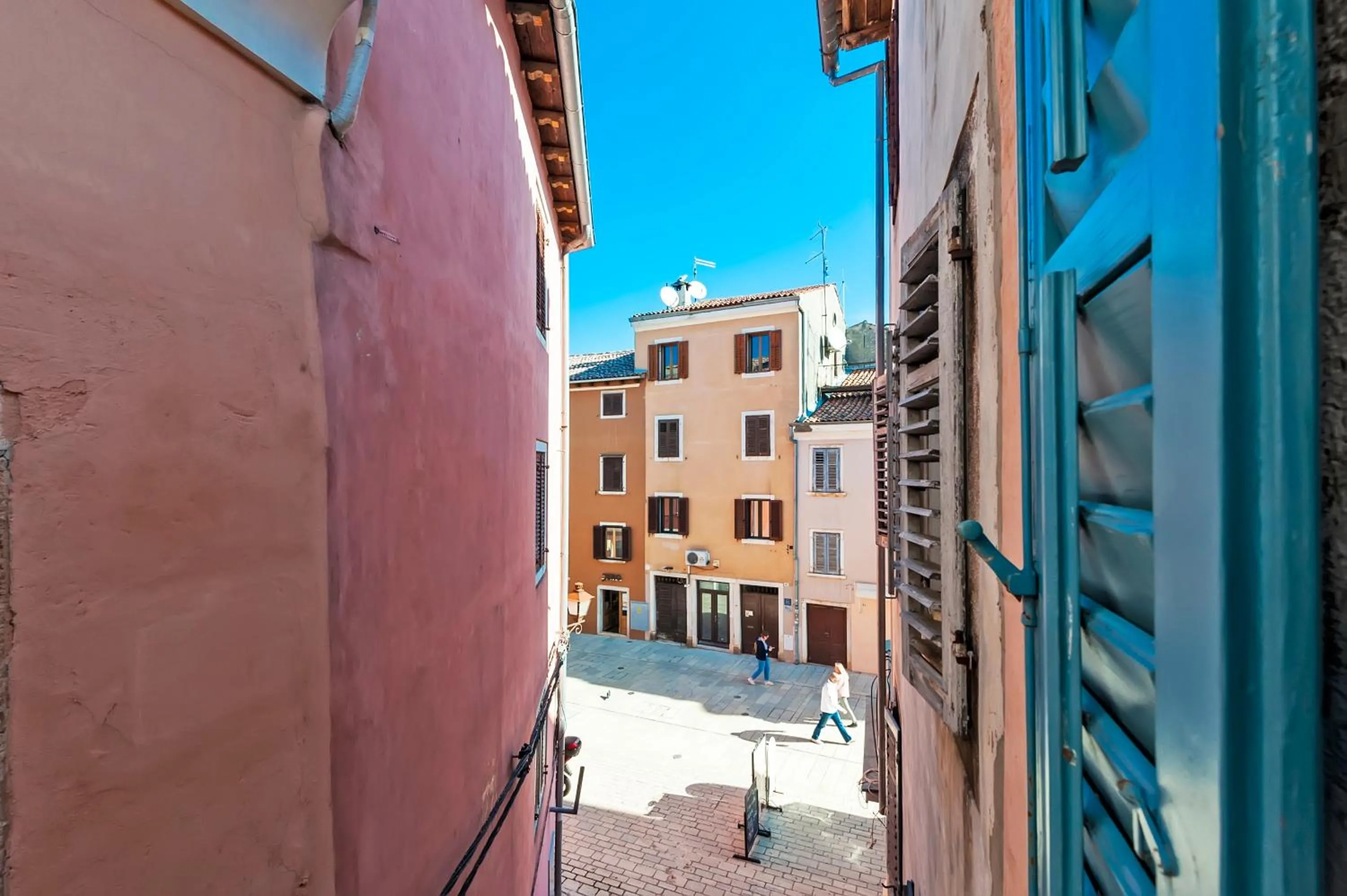 Property building in Apartments & Rooms La casa Barbaro