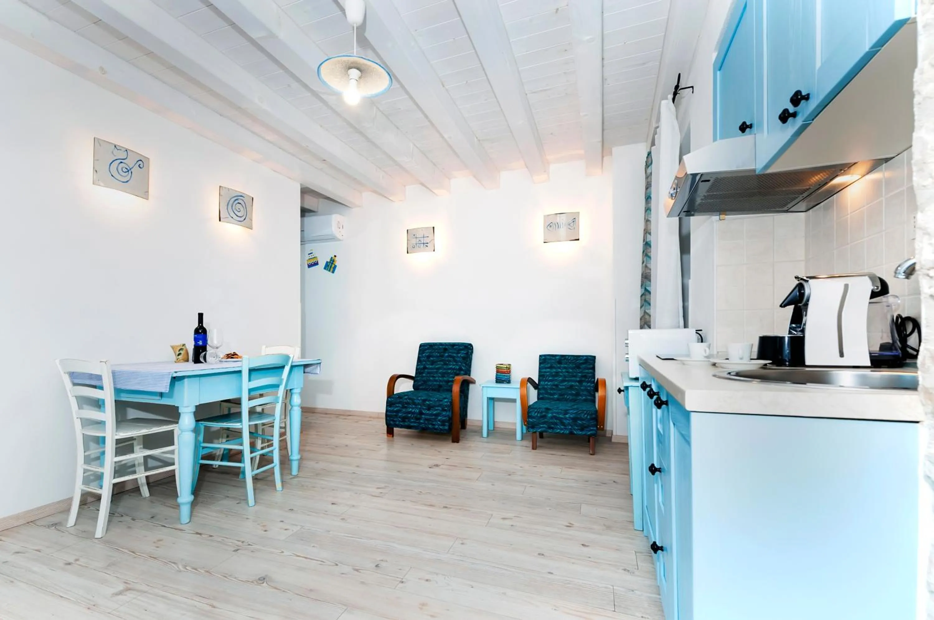 Coffee/tea facilities in Apartments & Rooms La casa Barbaro