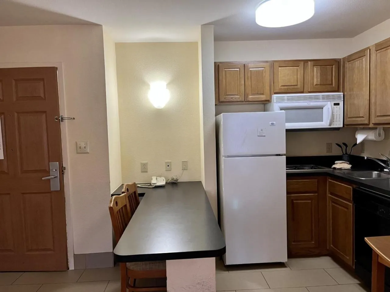 Kitchen or kitchenette in Staybridge Suites Houston - Willowbrook by IHG
