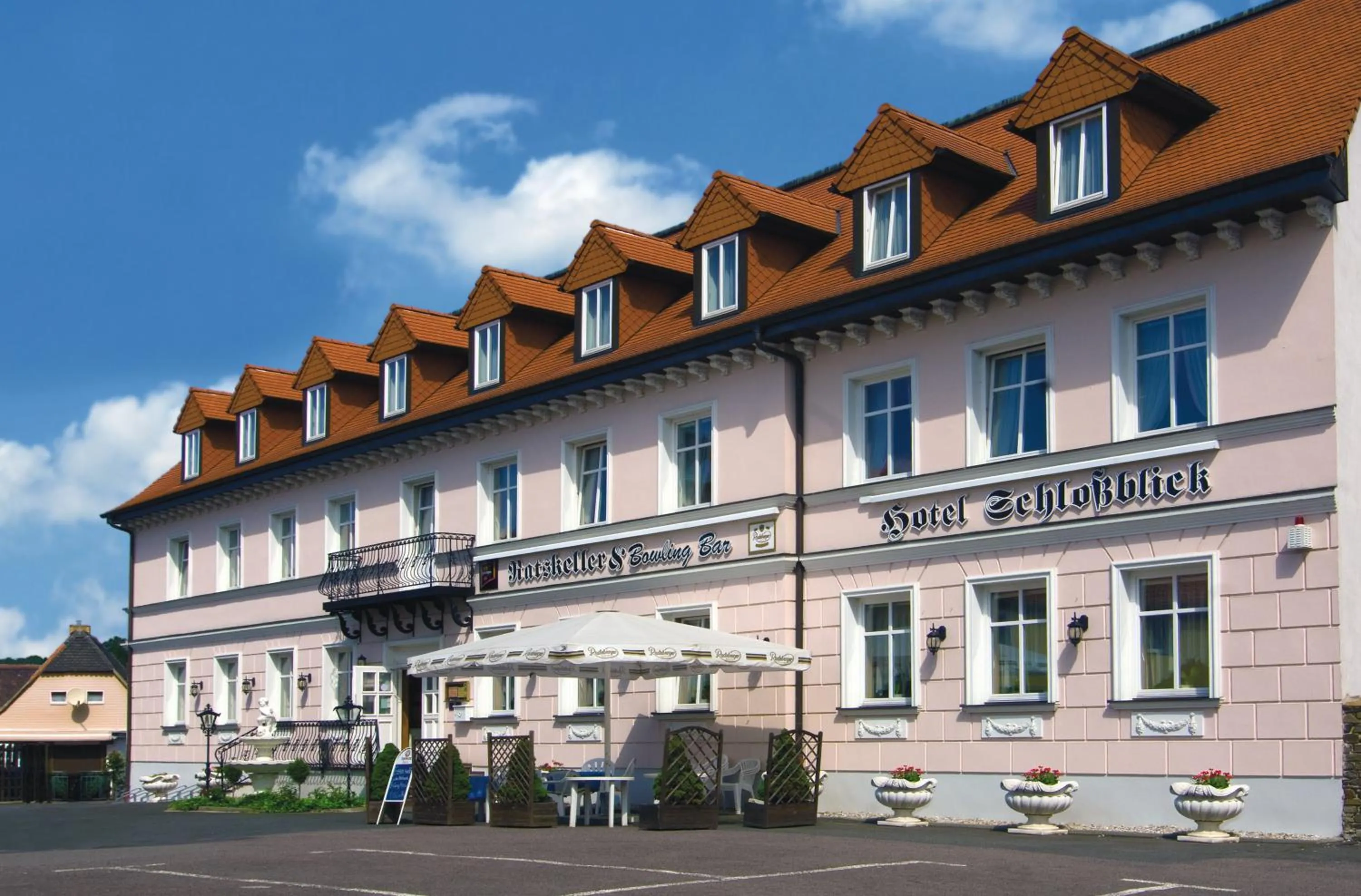 Facade/entrance in Hotel Schloßblick Trebsen