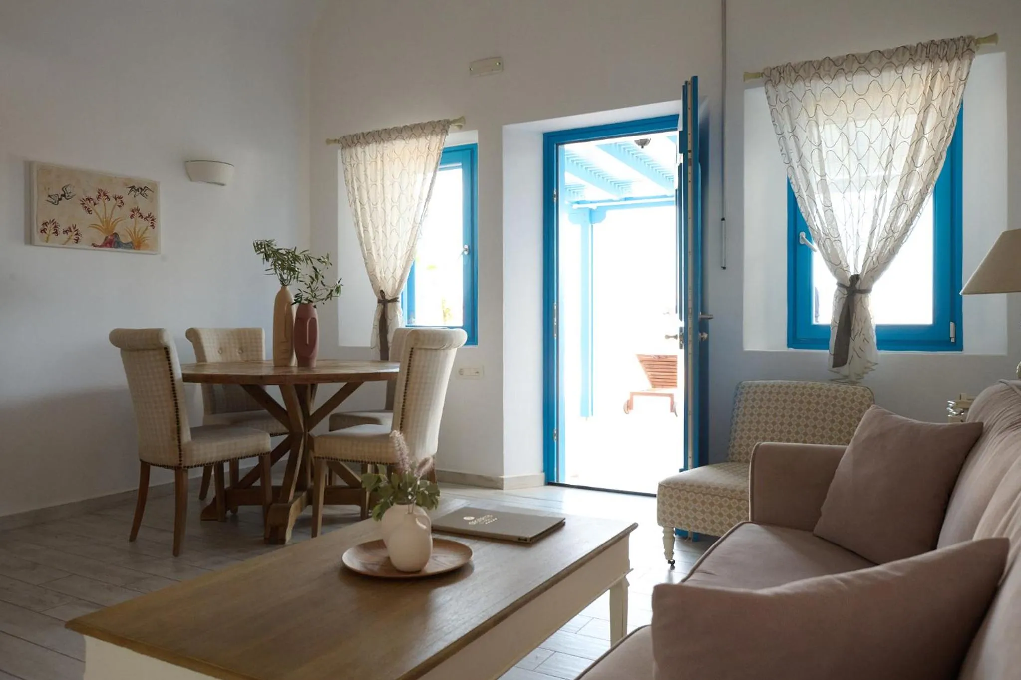 Seating area in Desiterra Resort & Spa