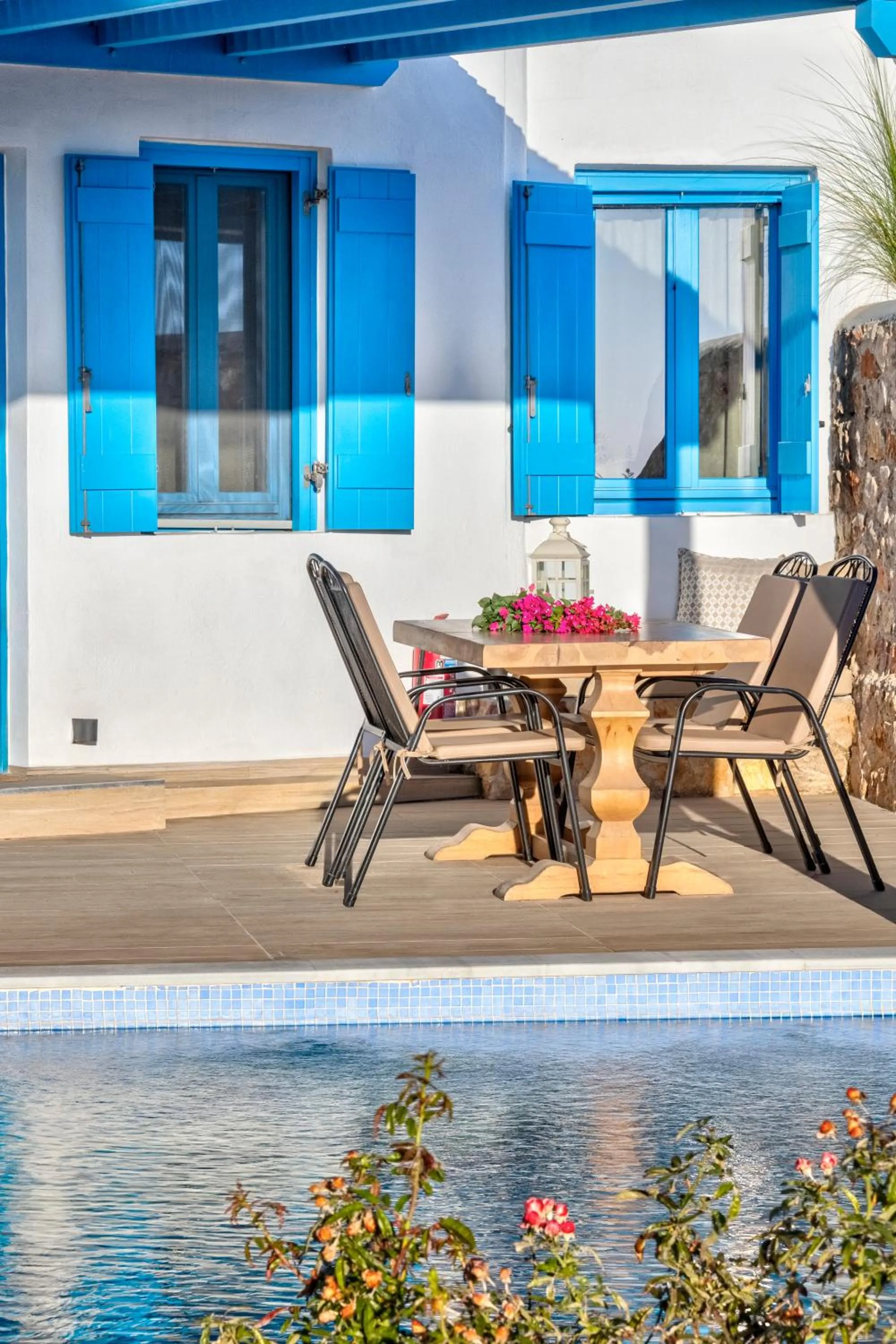 Swimming pool in Desiterra Resort & Spa