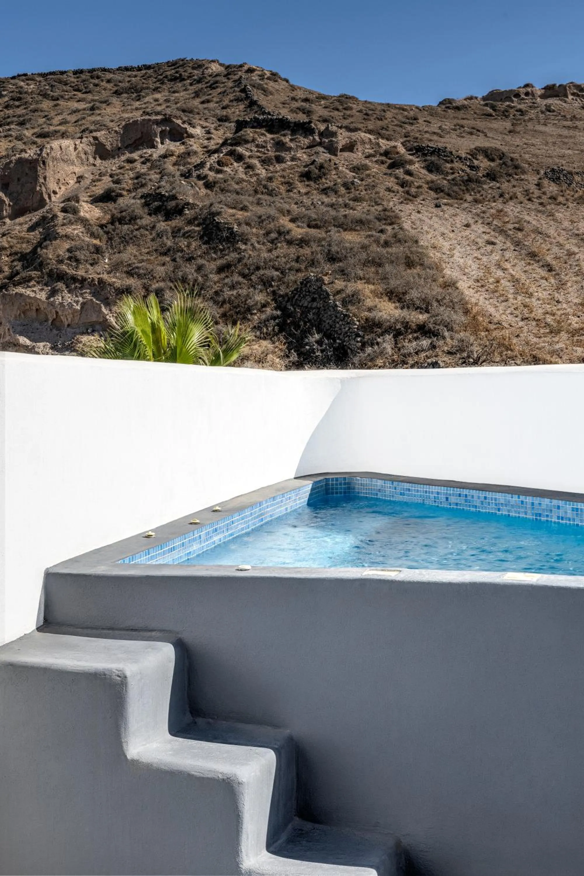 Inner courtyard view in Desiterra Resort & Spa