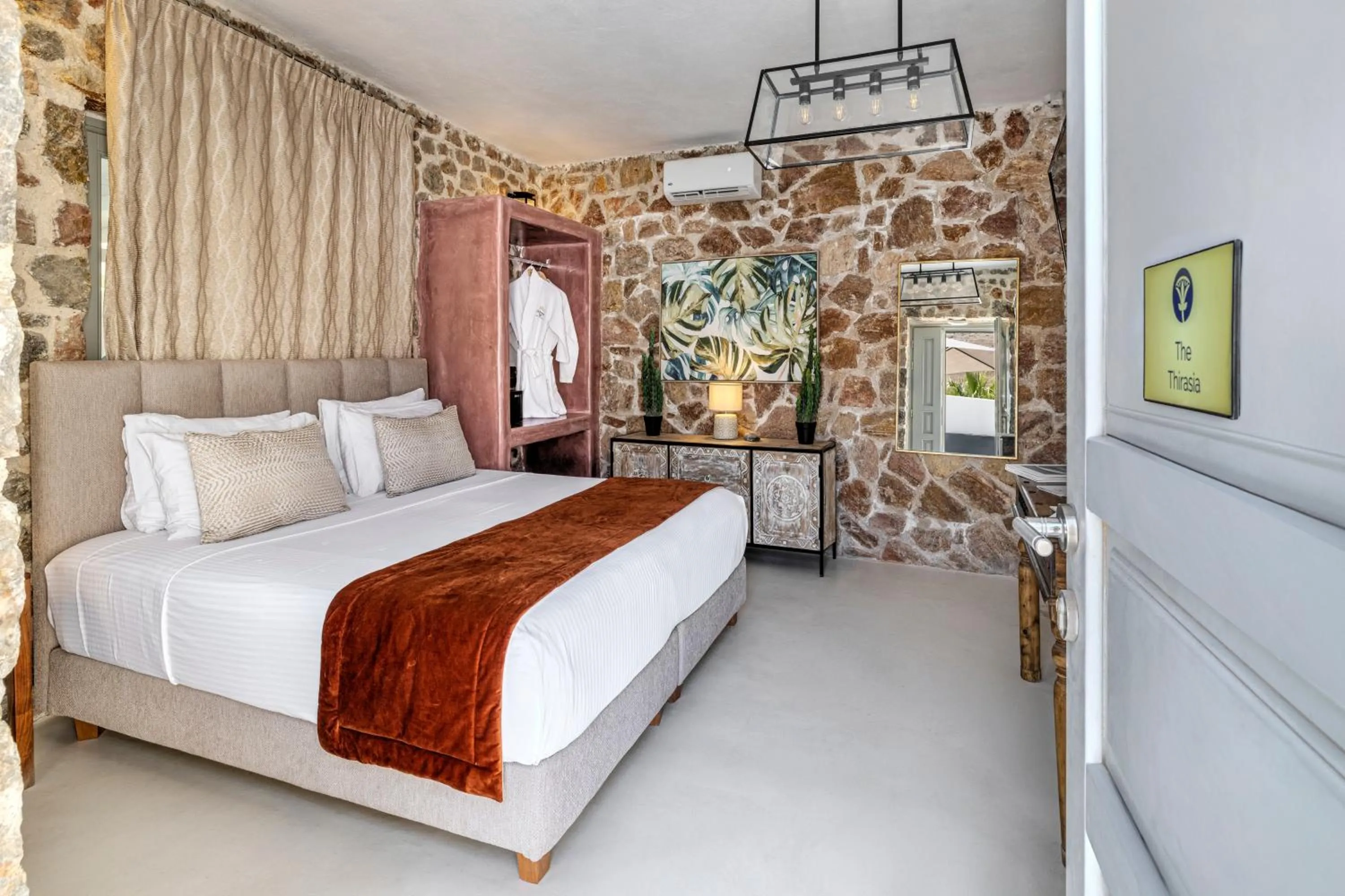 Bedroom, Bed in Desiterra Resort & Spa