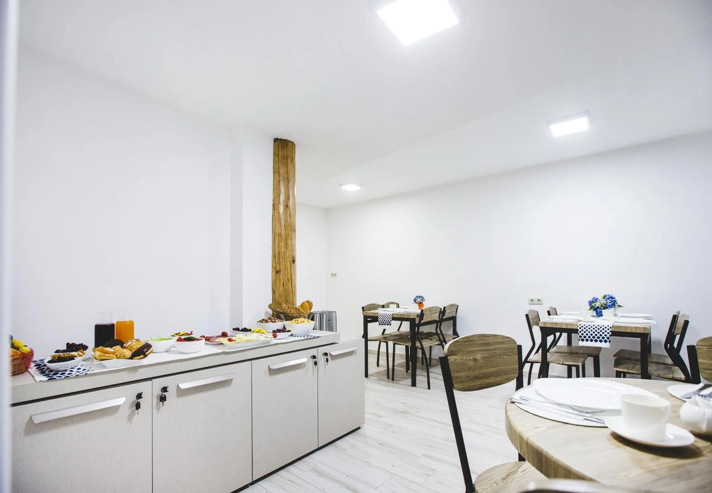 Food and drinks in Golden Nugget Tbilisi