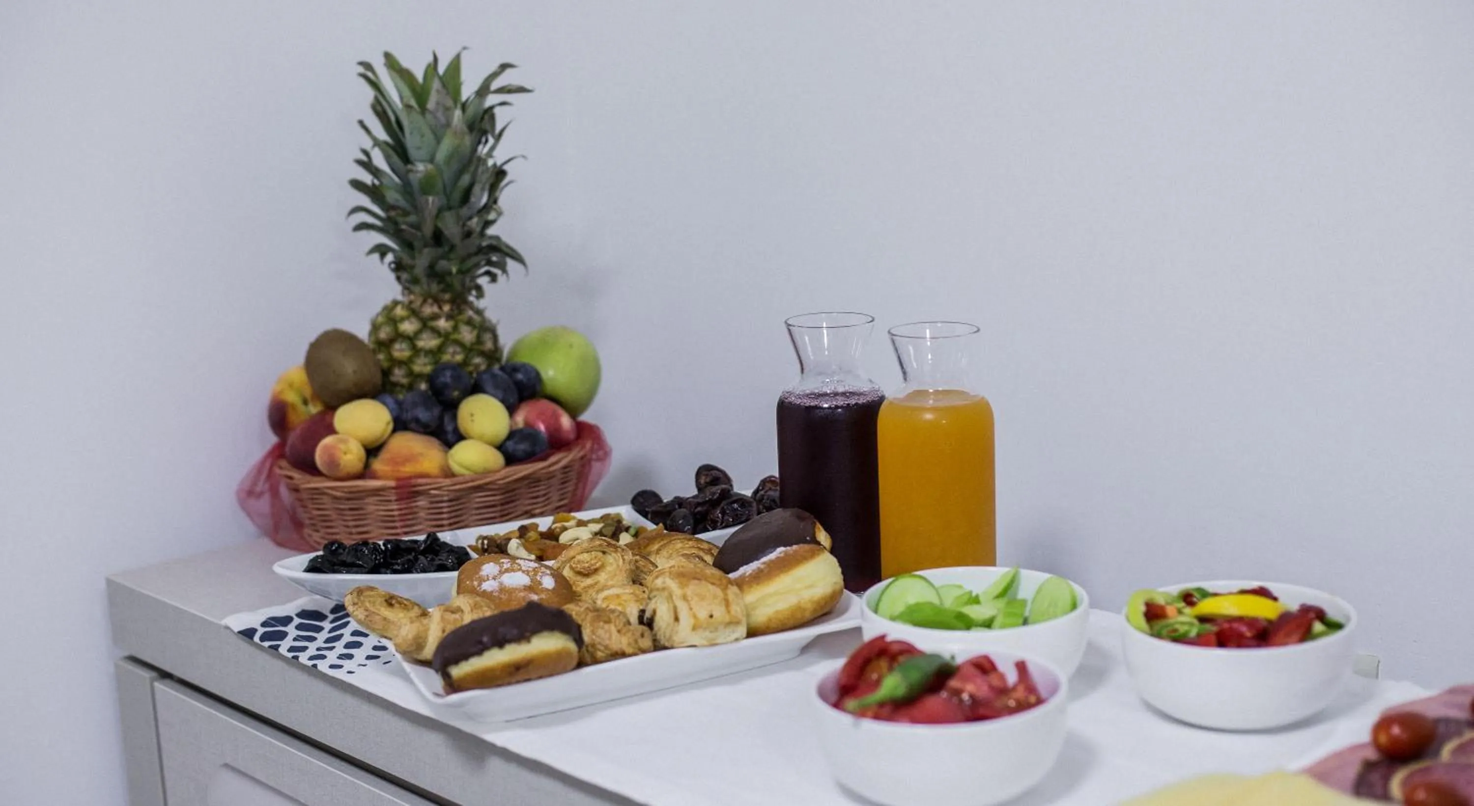 Food and drinks in Golden Nugget Tbilisi