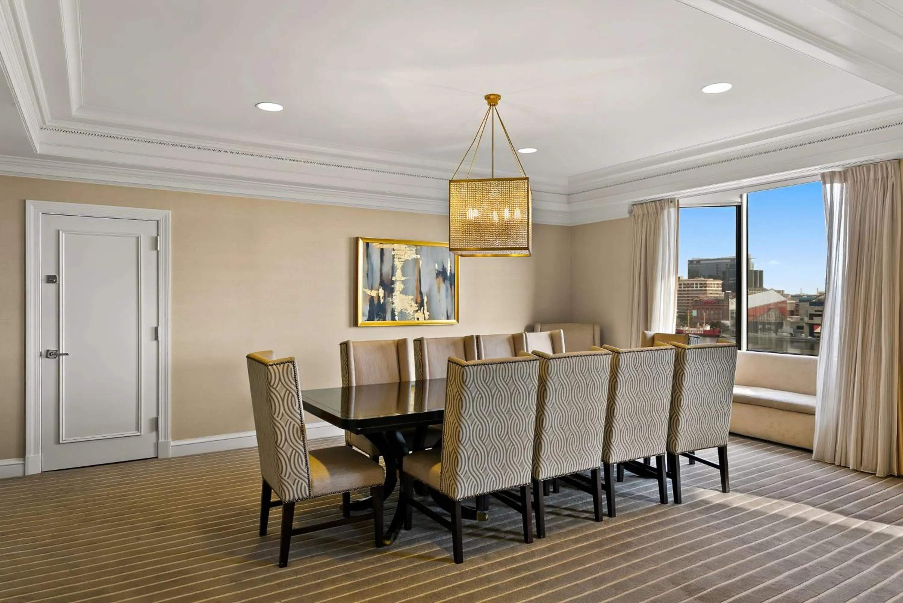 Bedroom in The Royal Sonesta Harbor Court Baltimore