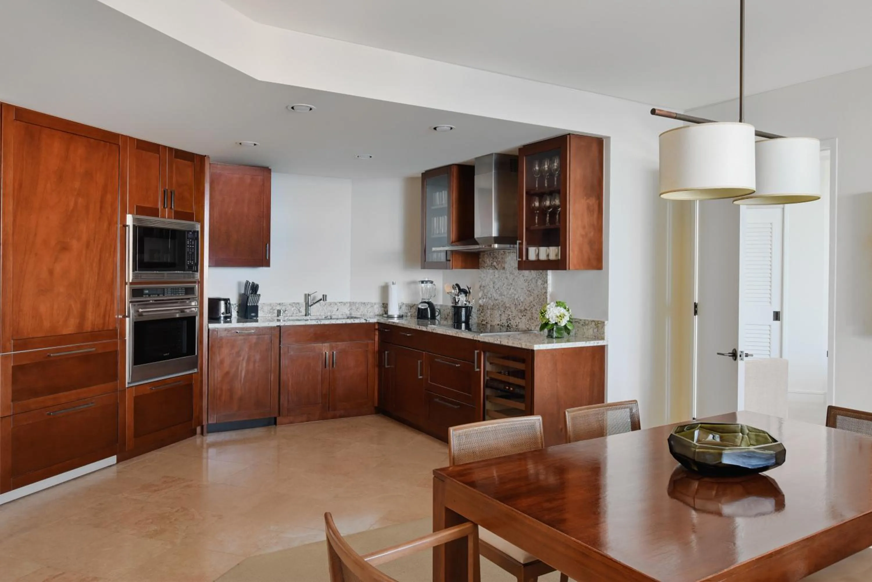 Kitchen or kitchenette in Trump International Hotel Waikiki