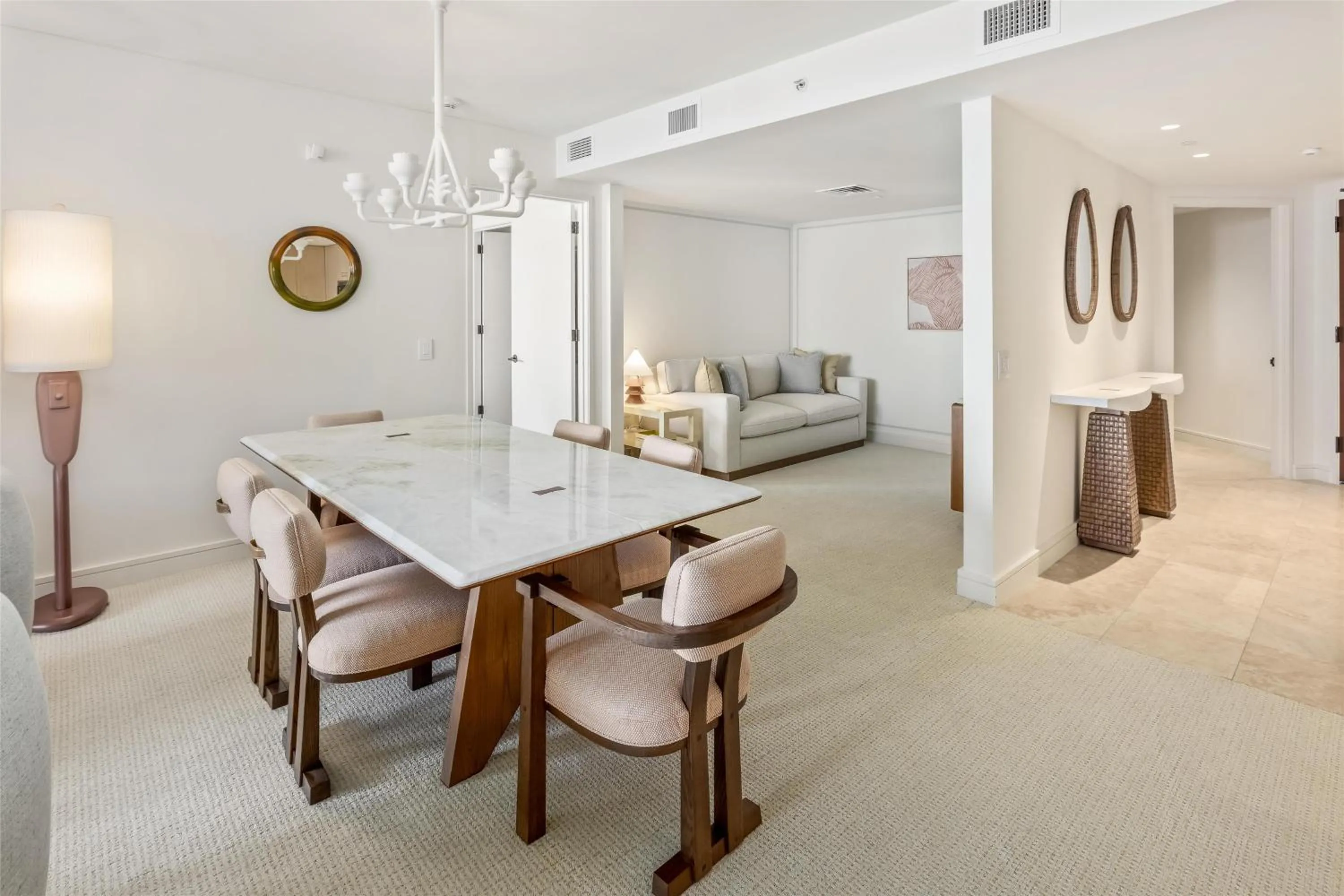 Living room in Ka Laʻi Waikiki Beach, LXR Hotels & Resorts