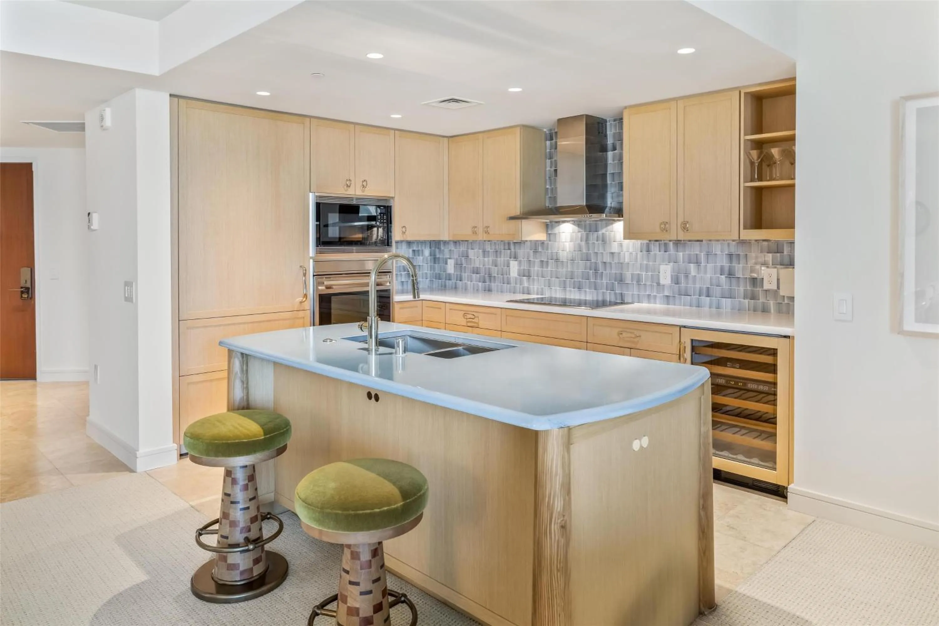 Kitchen or kitchenette in Ka Laʻi Waikiki Beach, LXR Hotels & Resorts