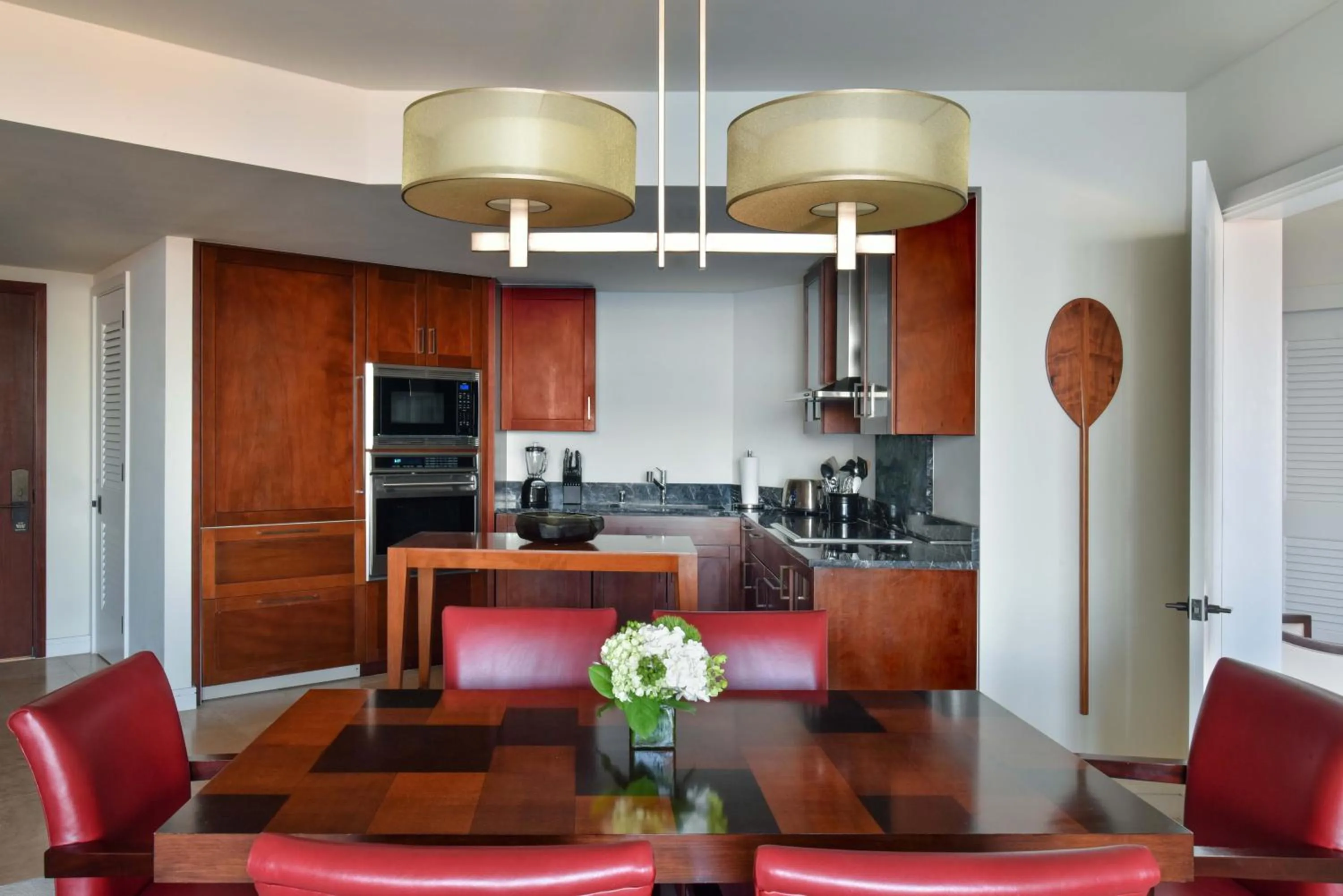 Kitchen or kitchenette in Trump International Hotel Waikiki