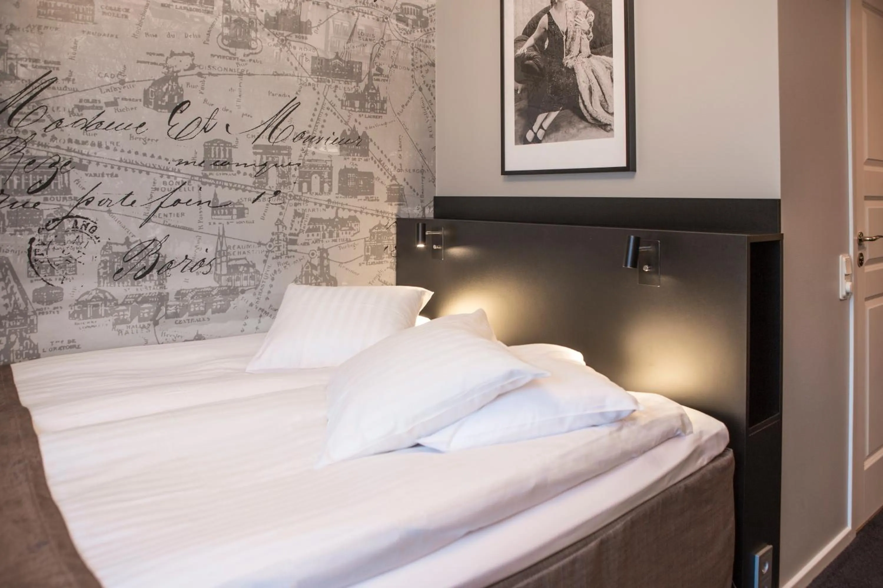 Property building, Bed in Hotell Boras, BW Signature Collection