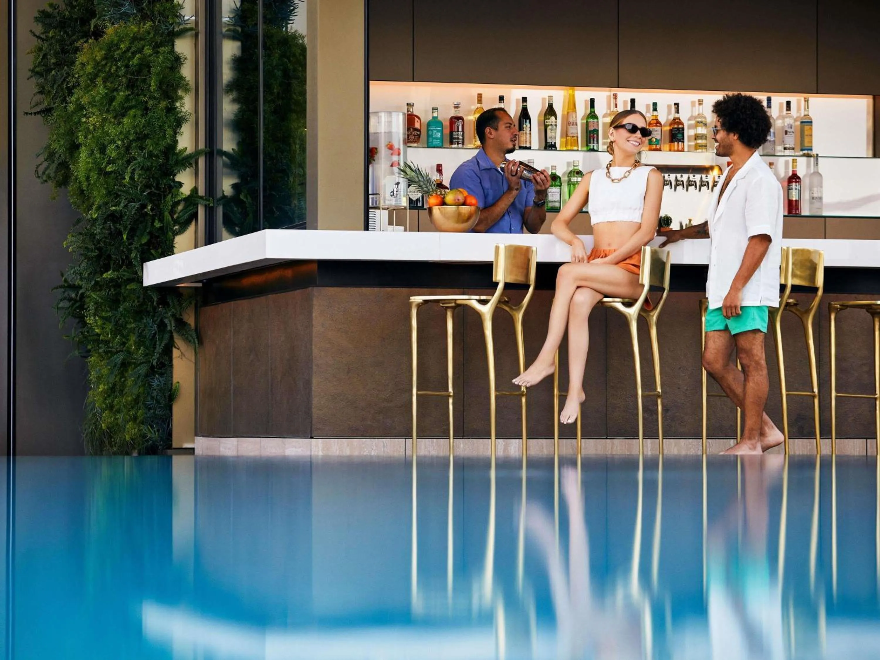 Lounge or bar in Fairmont Century Plaza Los Angeles at Beverly Hills