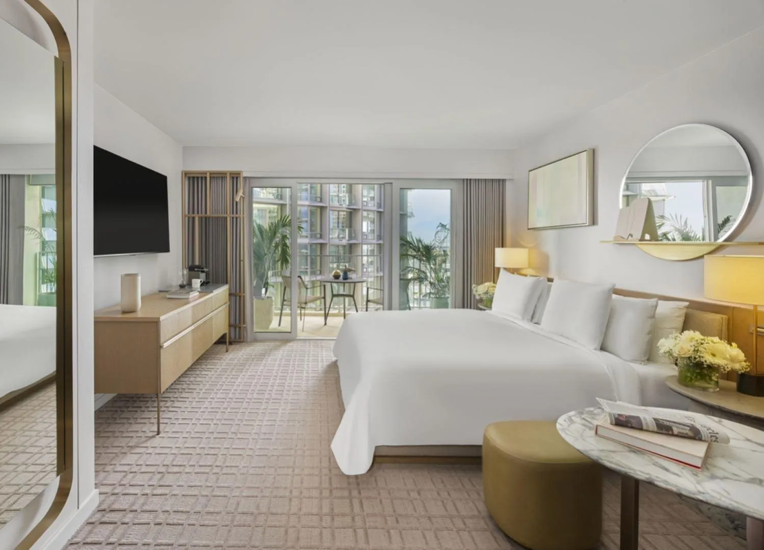 Bedroom, Bed in Fairmont Century Plaza Los Angeles at Beverly Hills