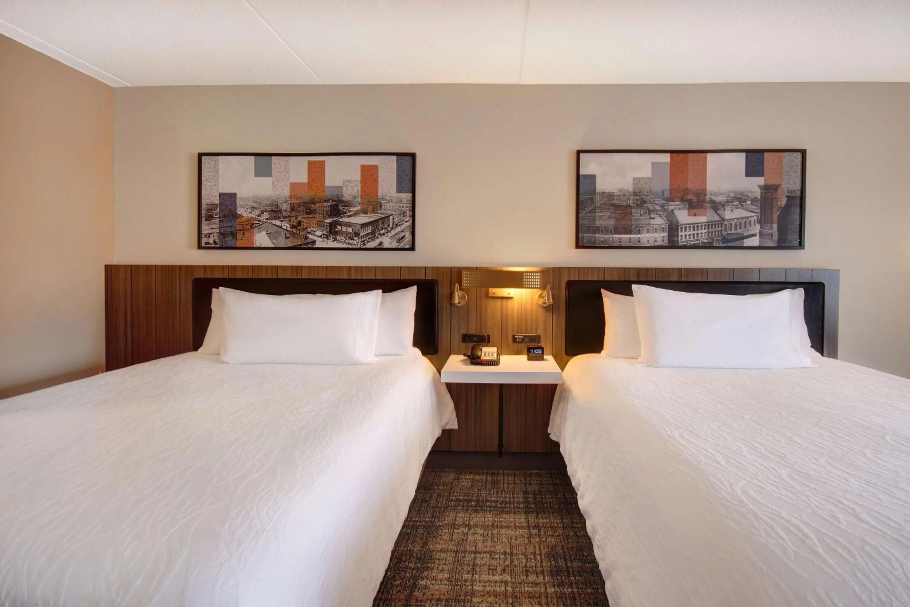 Bed in Hilton Garden Inn Terre Haute