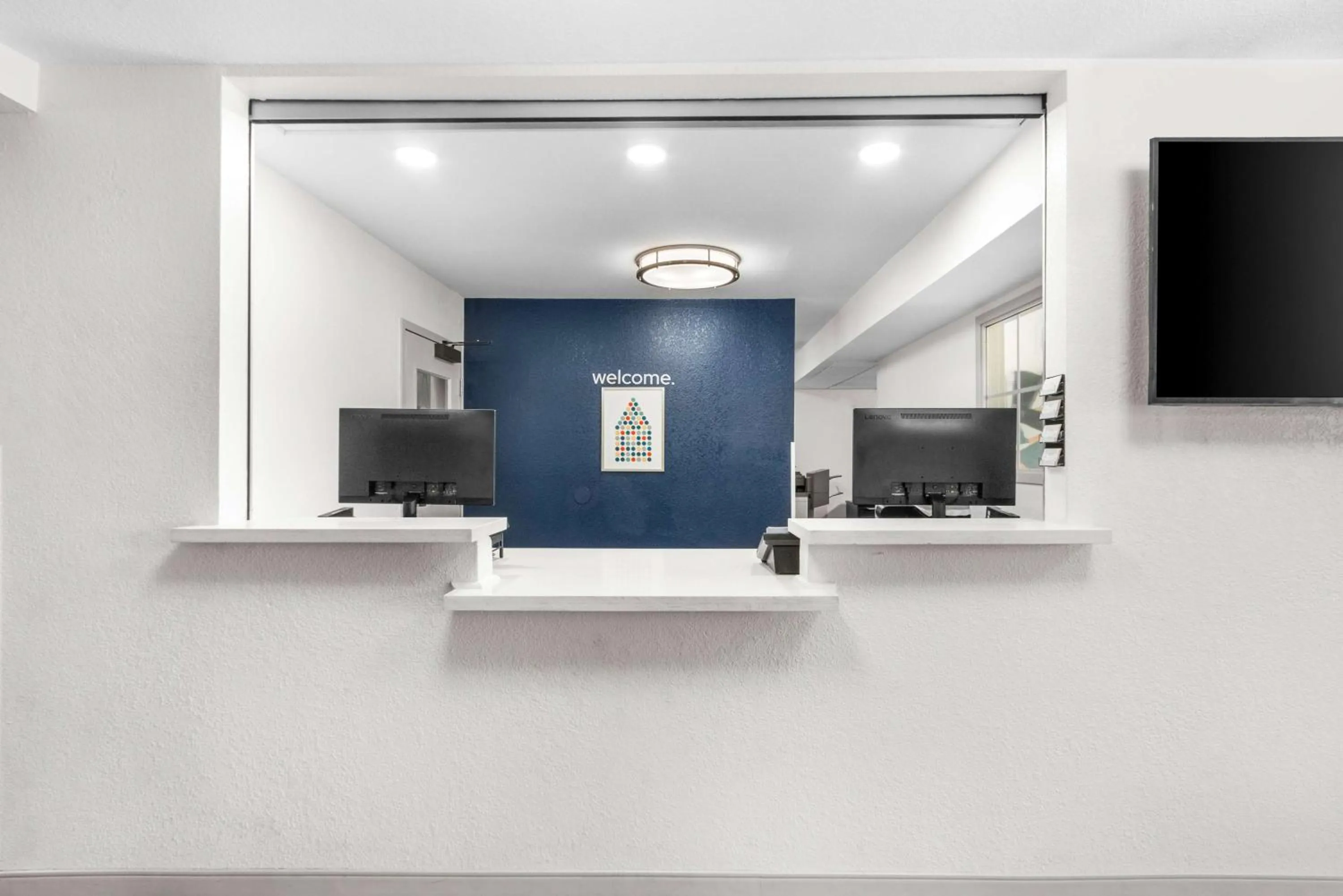 Lobby or reception in Sonesta Simply Suites Austin South