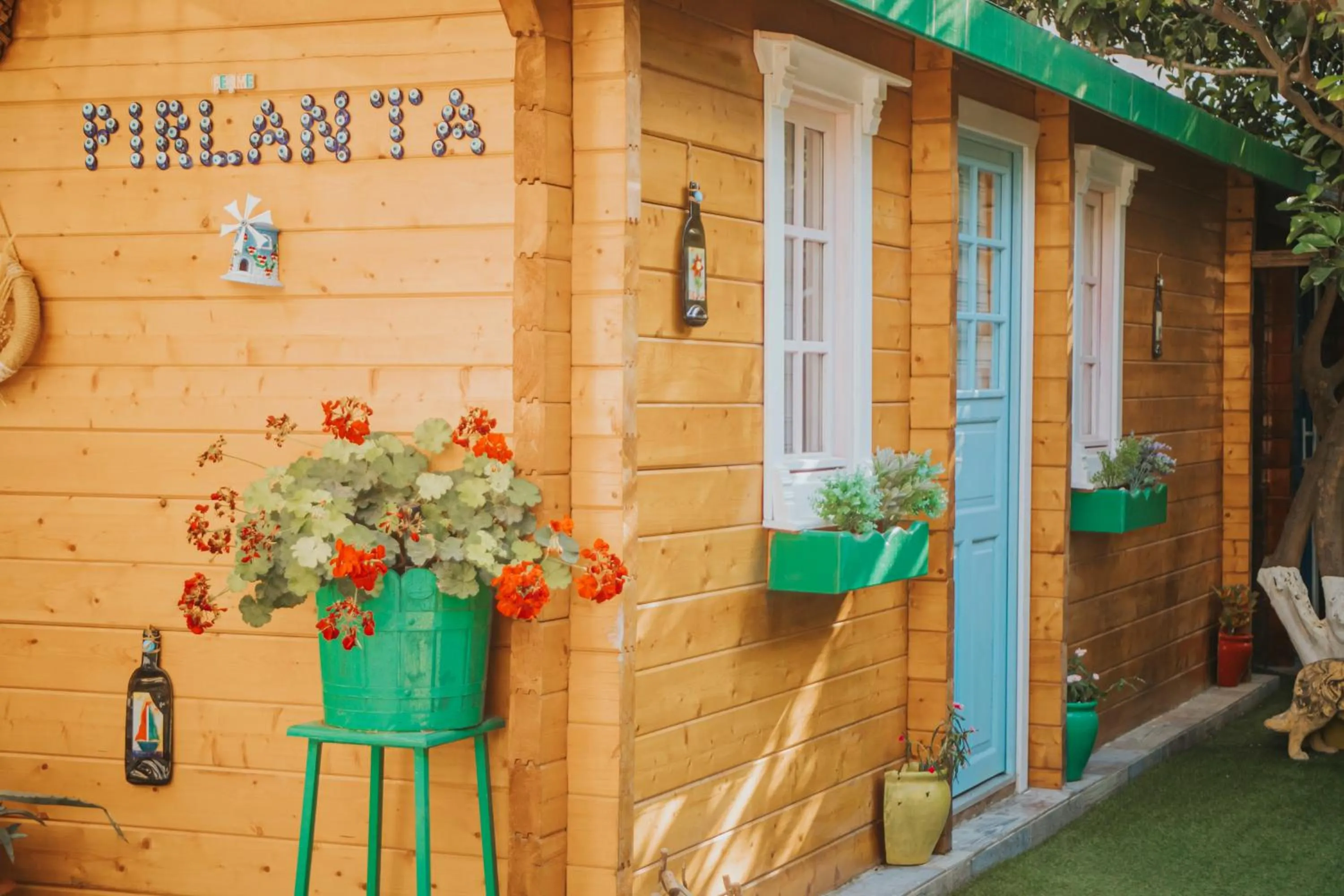 Facade/entrance in Pirlanta Butik Hotel